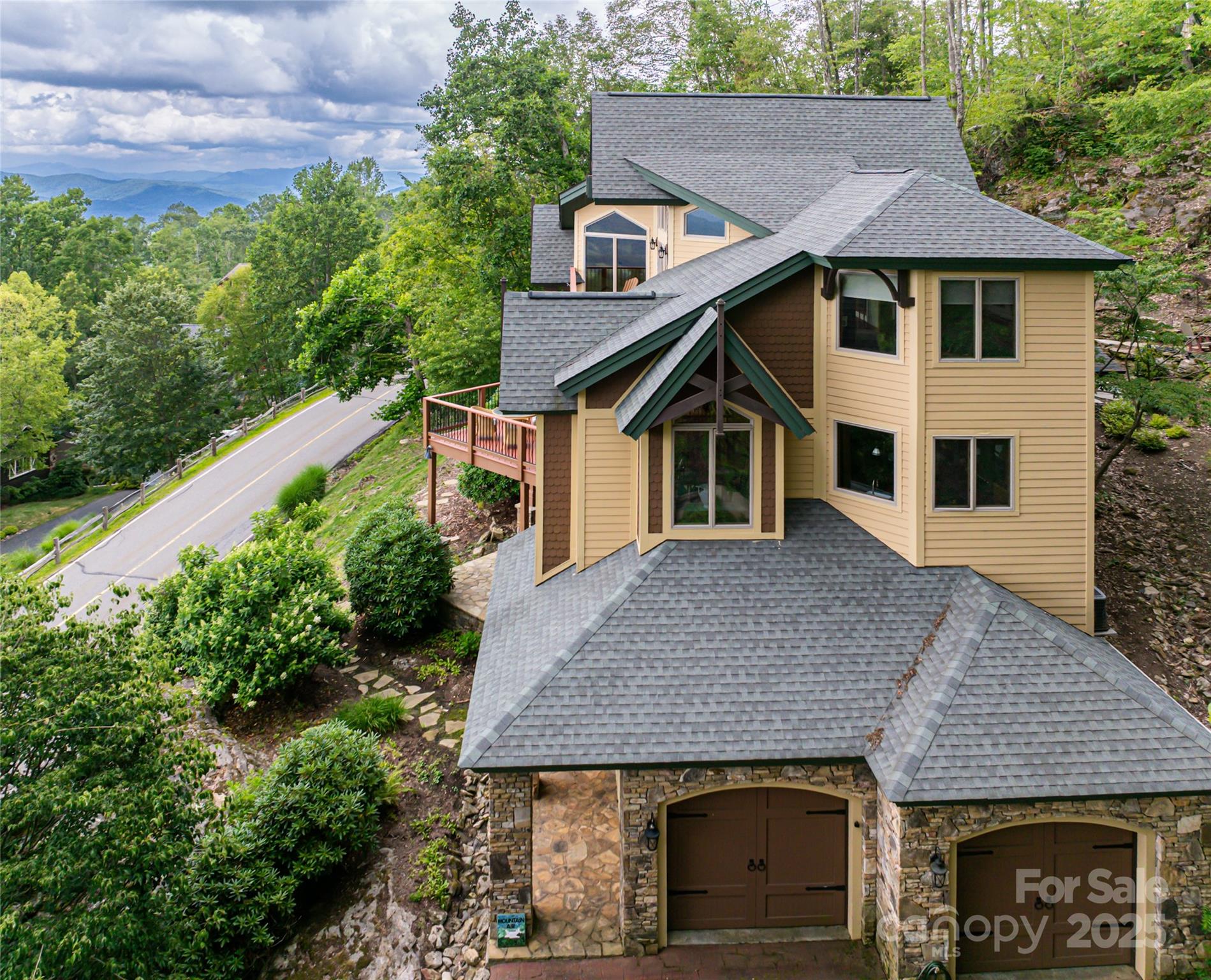 2280 Mountain Air Drive