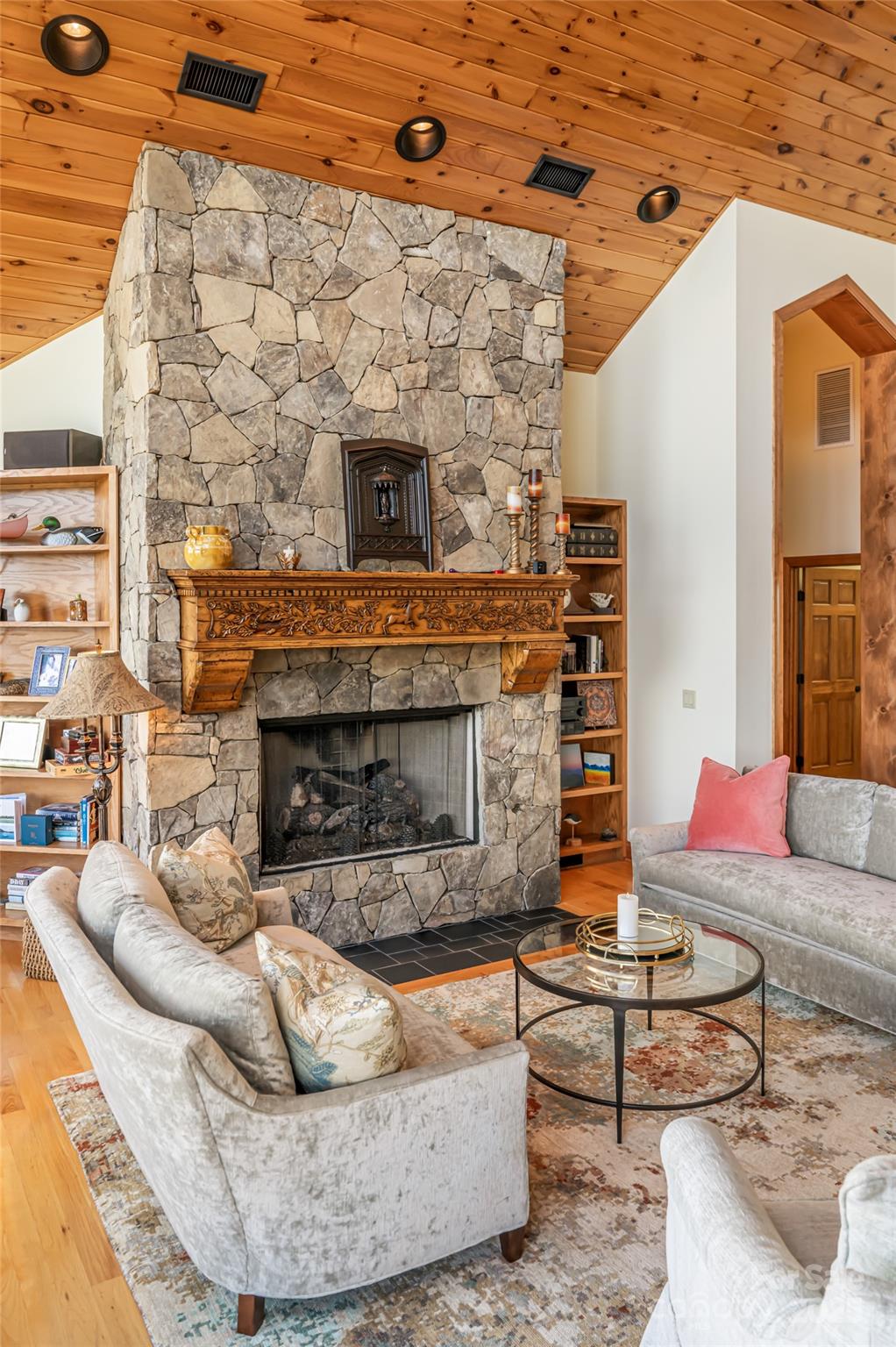 2280 Mountain Air Drive