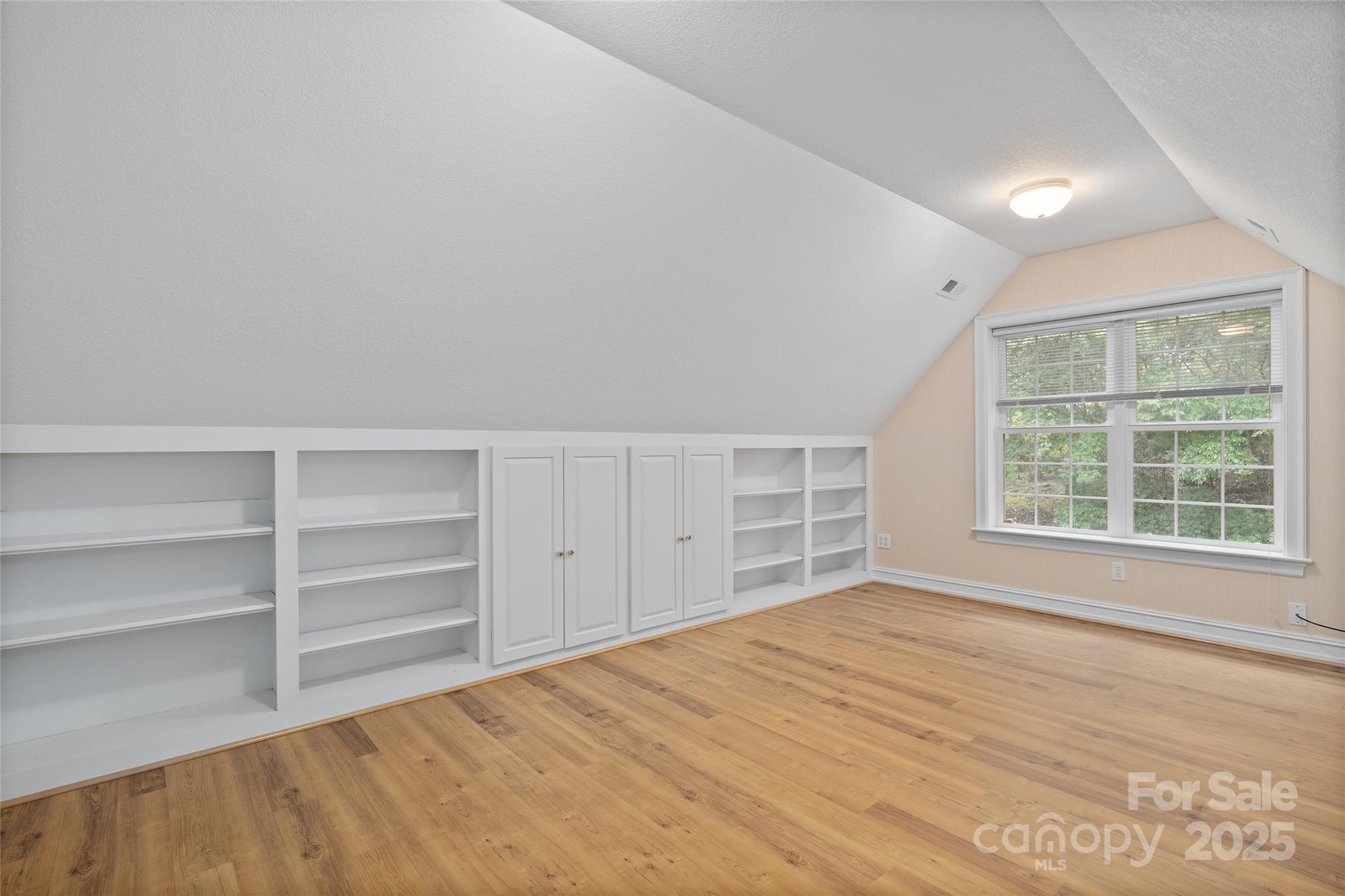 23 Clear Vista Drive