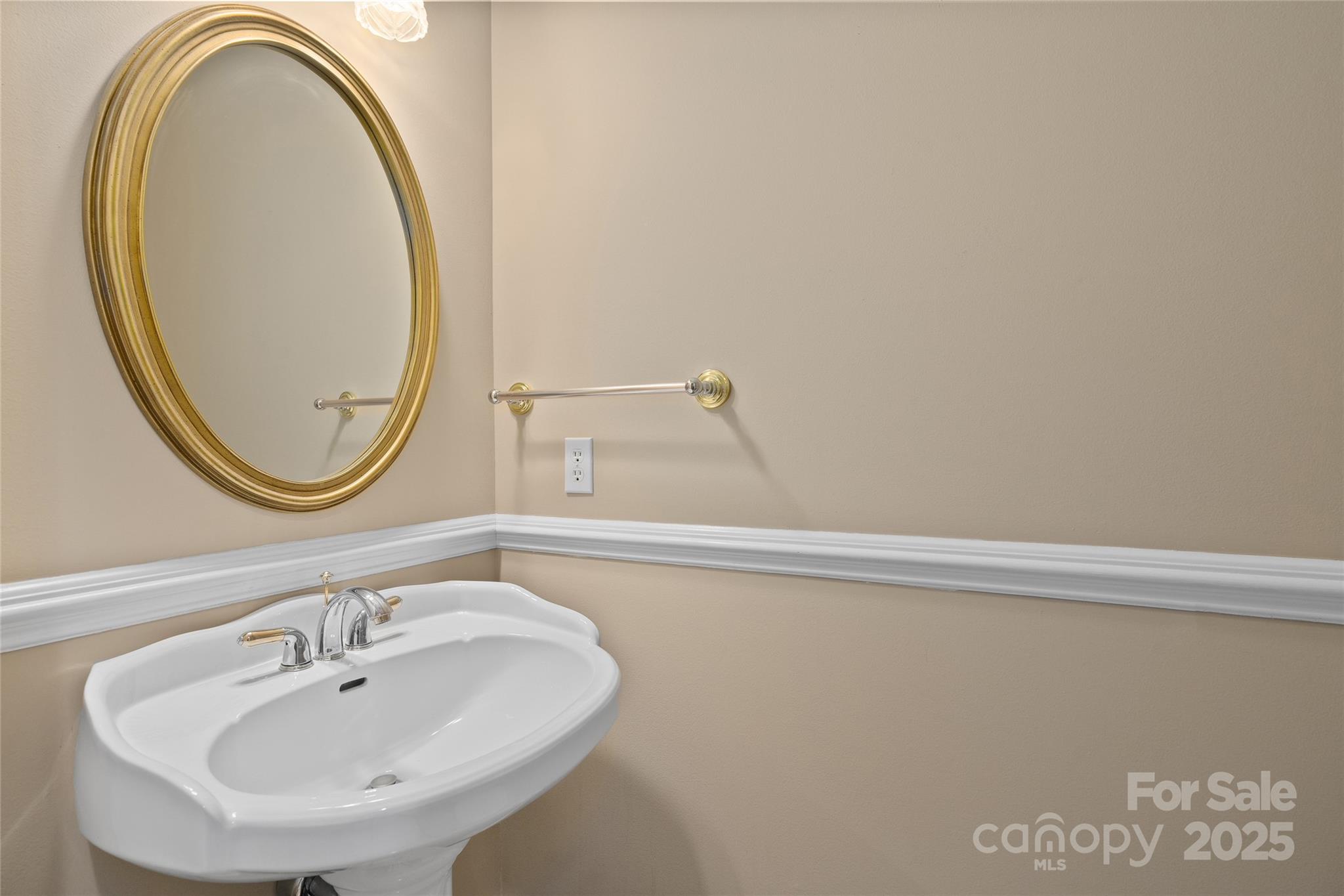 23 Clear Vista Drive