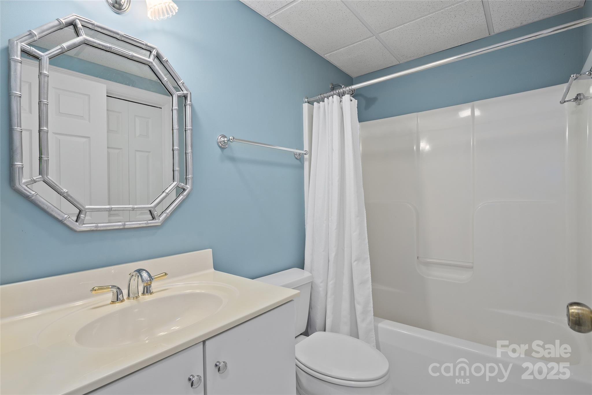 23 Clear Vista Drive