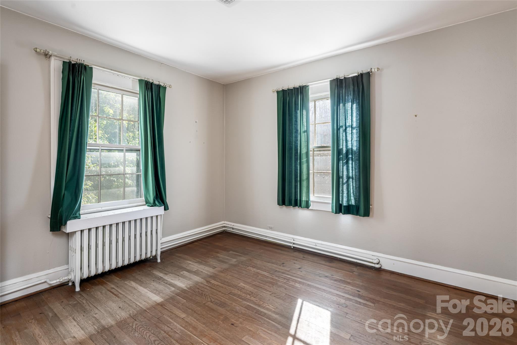 325 Vanderbilt Road