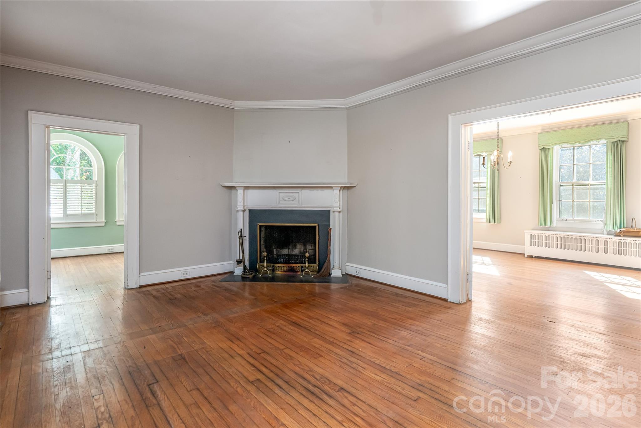 325 Vanderbilt Road