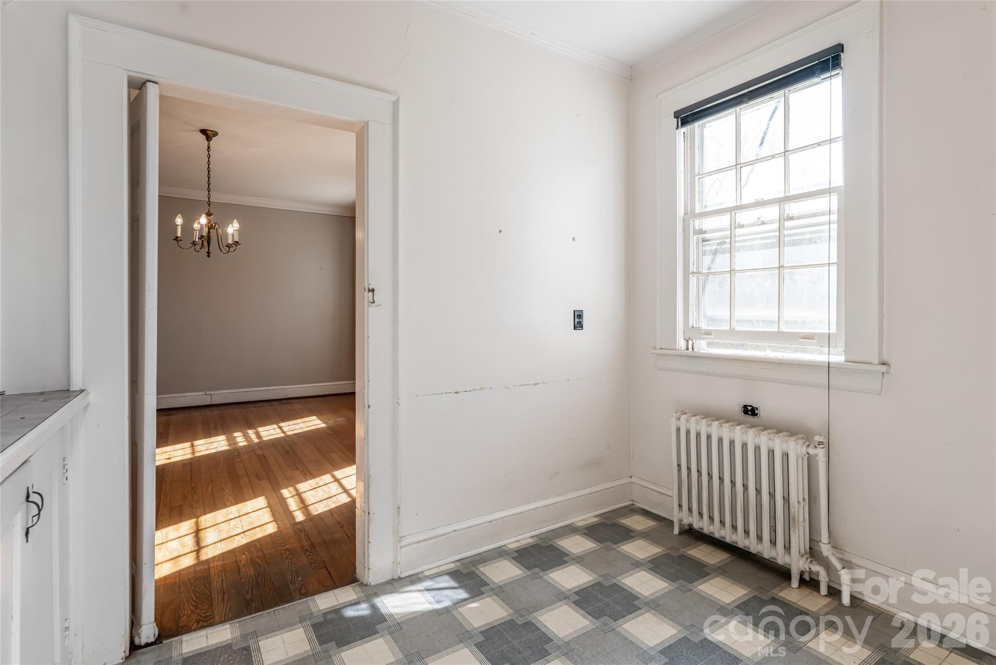 325 Vanderbilt Road