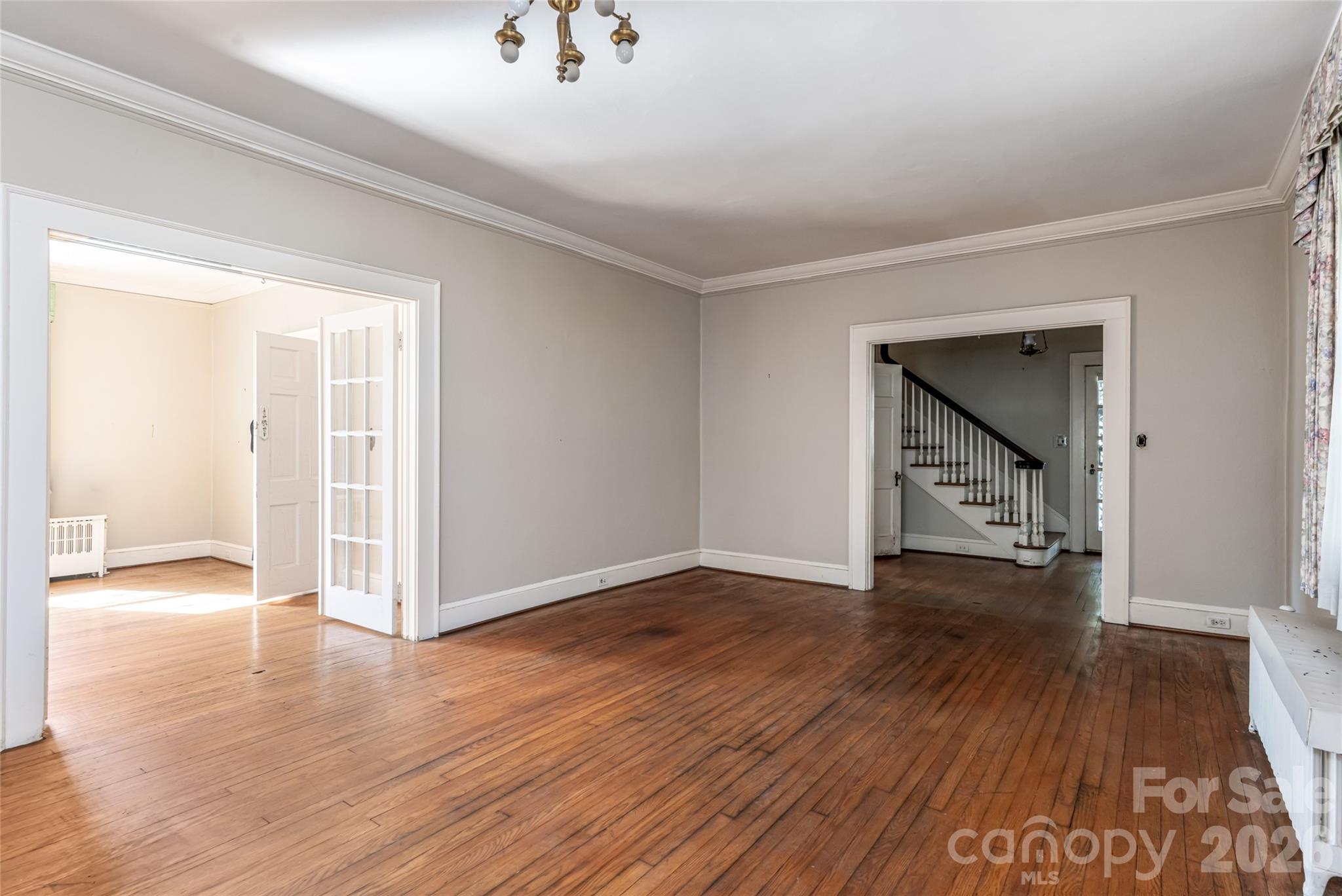 325 Vanderbilt Road
