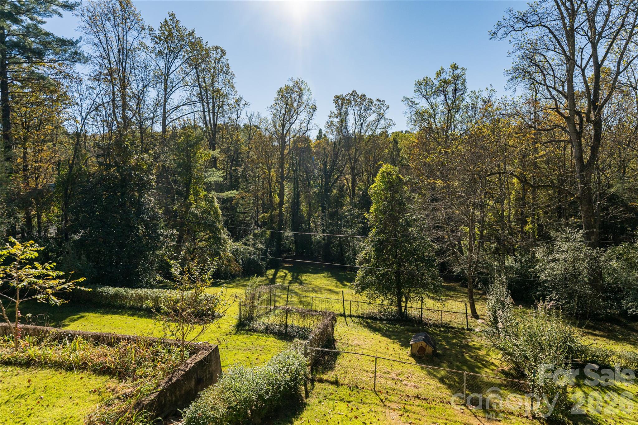 325 Vanderbilt Road