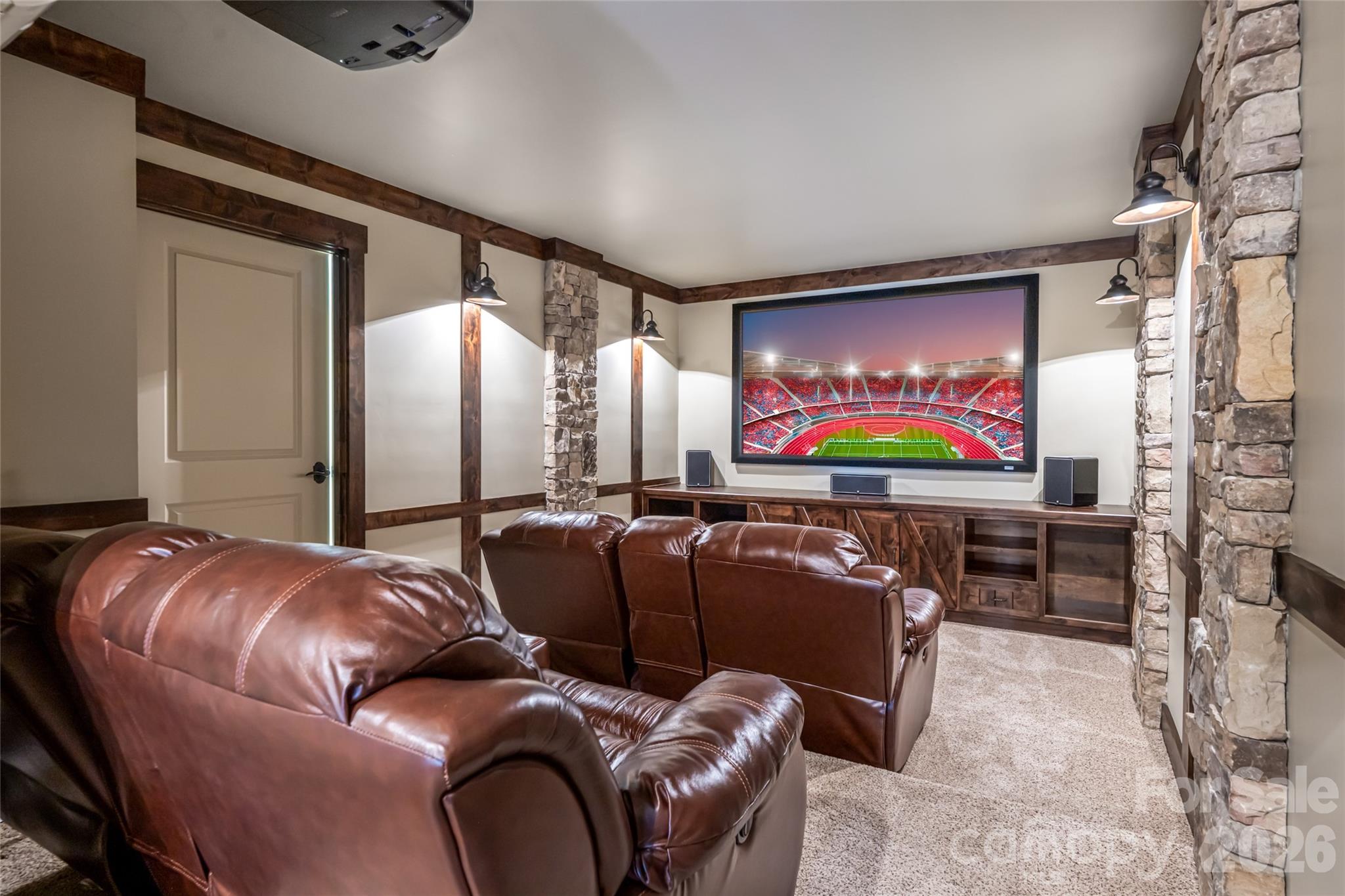 2 Cherokee Orchard Court