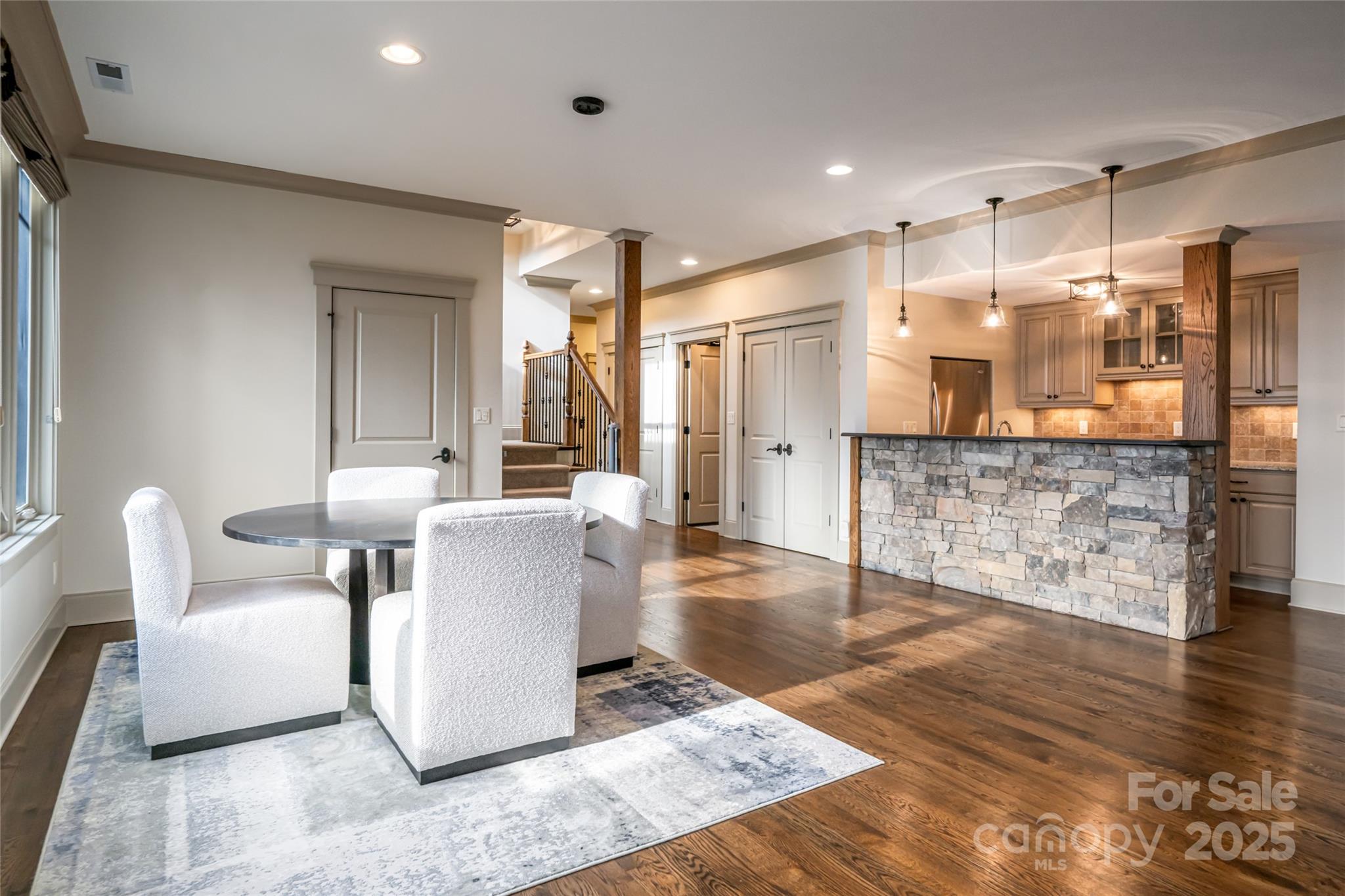 2 Cherokee Orchard Court