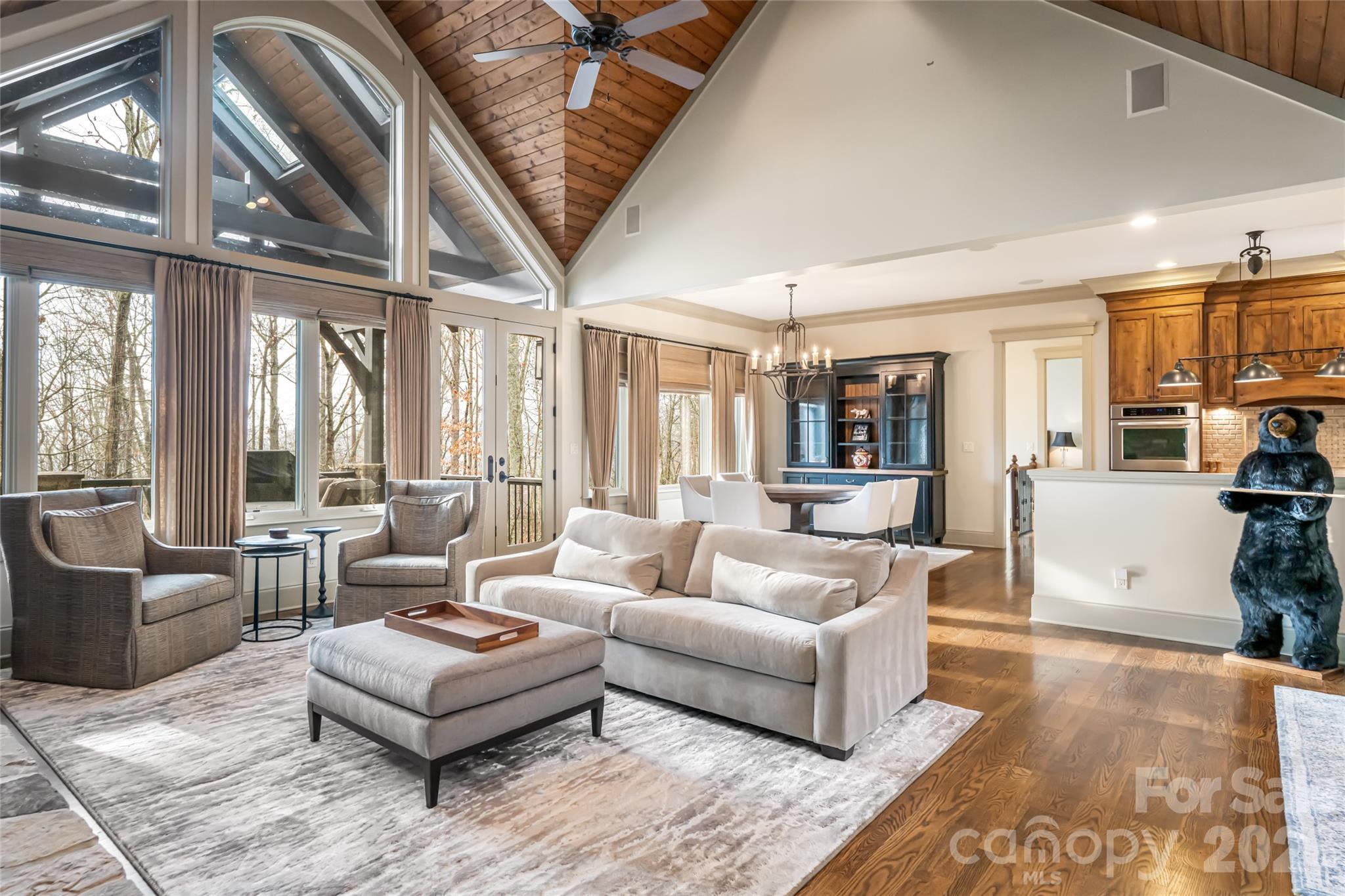 2 Cherokee Orchard Court