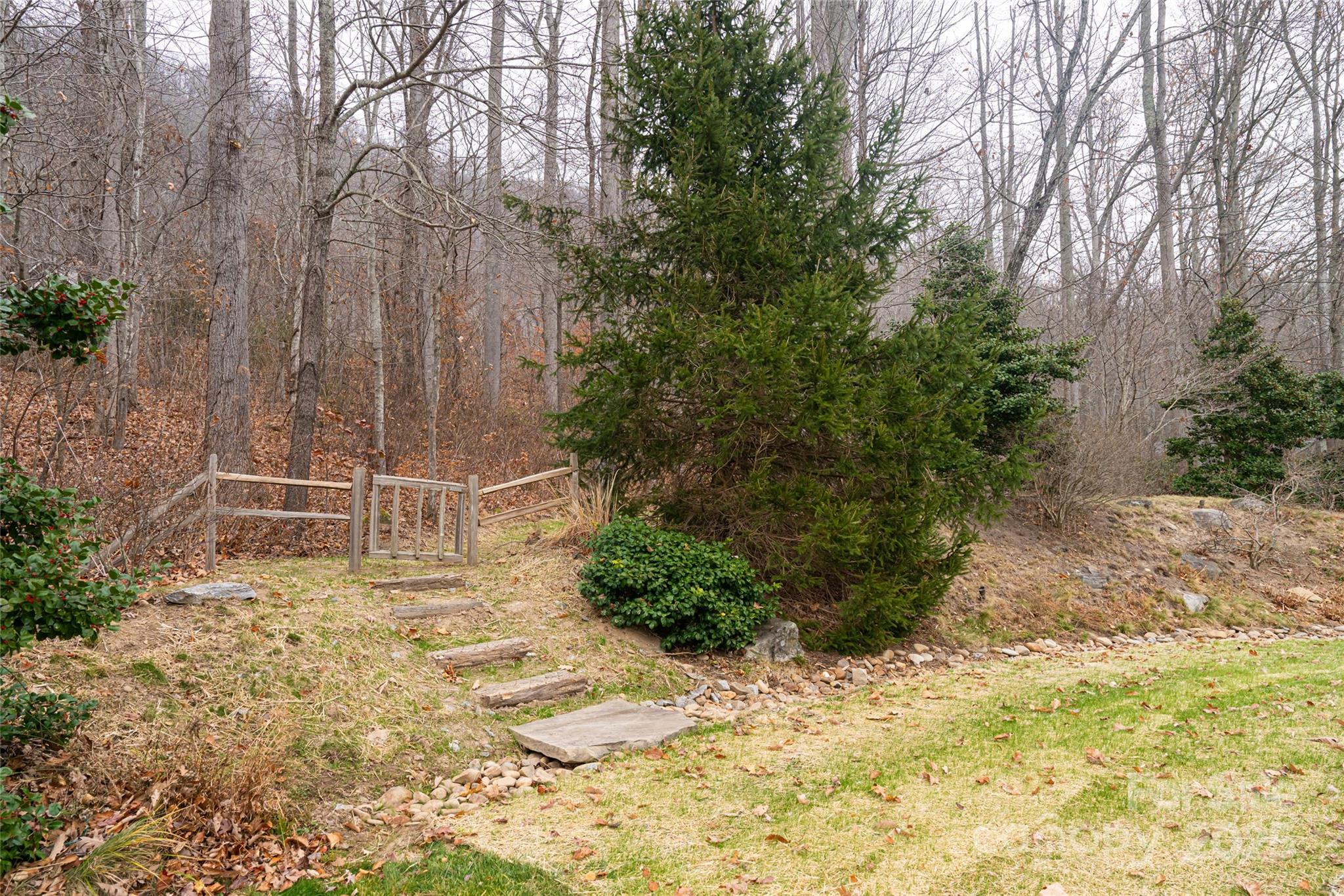 2 Cherokee Orchard Court