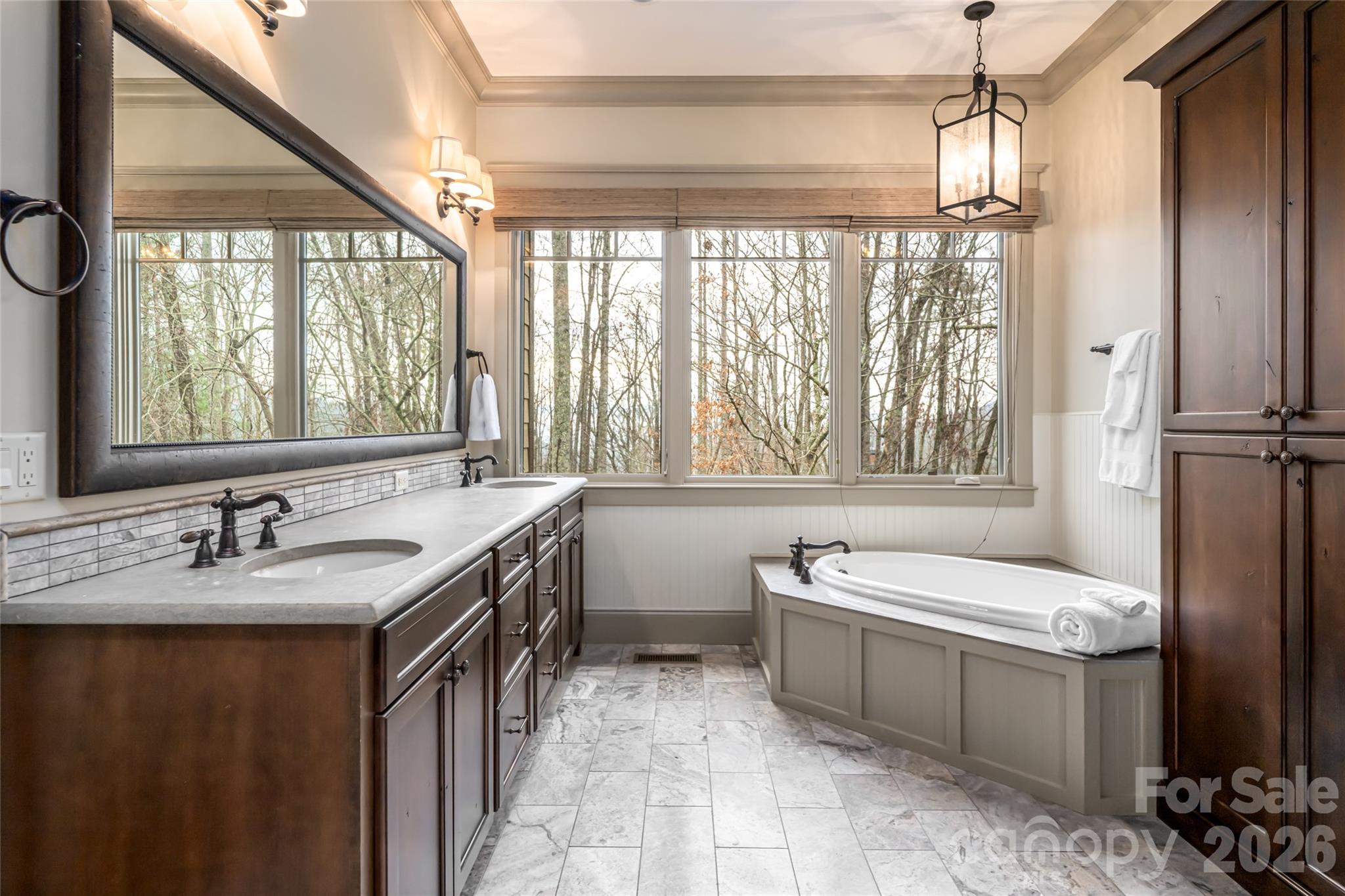 2 Cherokee Orchard Court