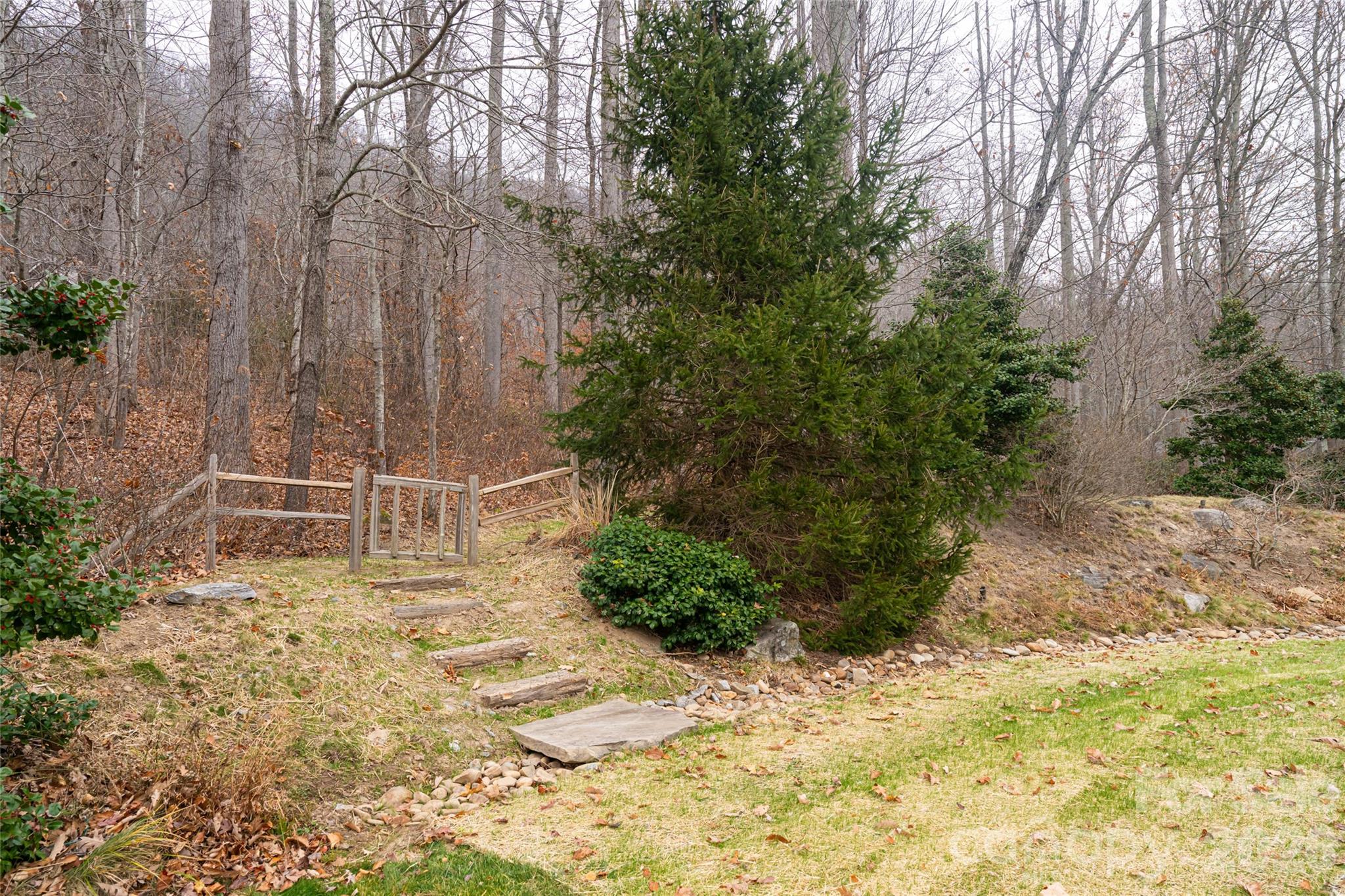 2 Cherokee Orchard Court