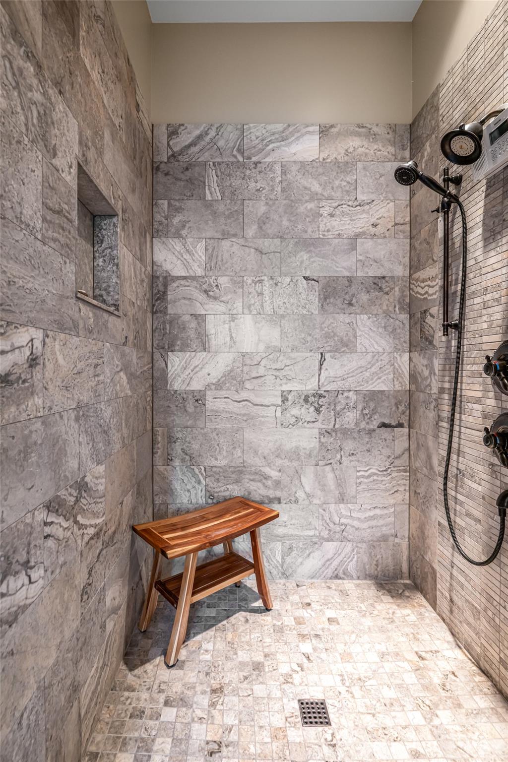 2 Cherokee Orchard Court