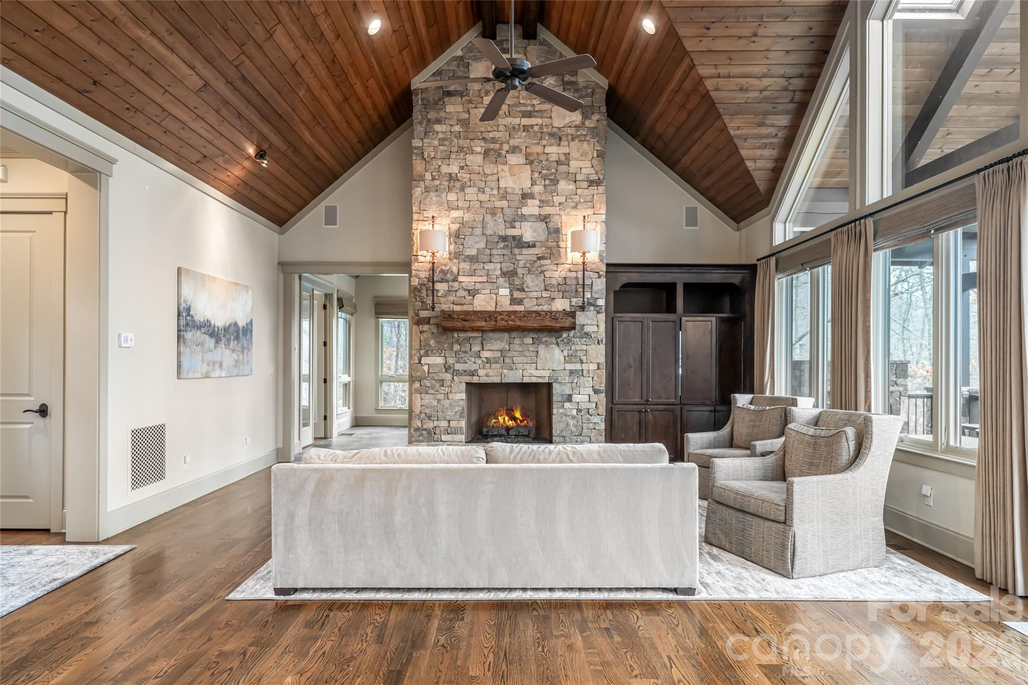 2 Cherokee Orchard Court