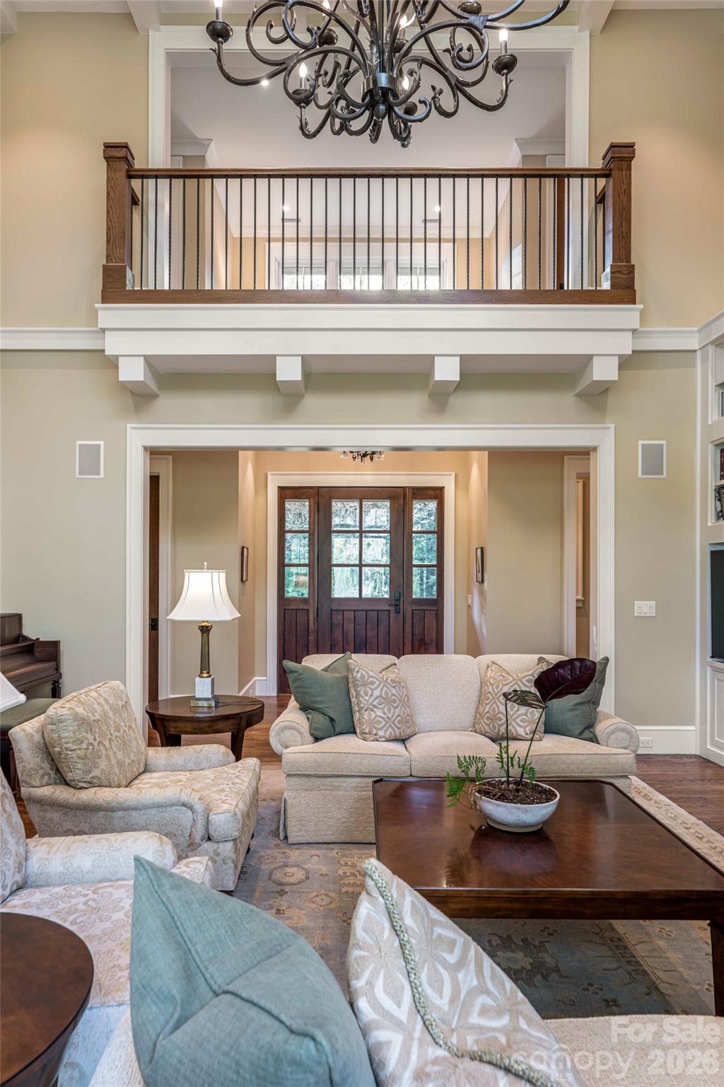 402 Vanderbilt Road