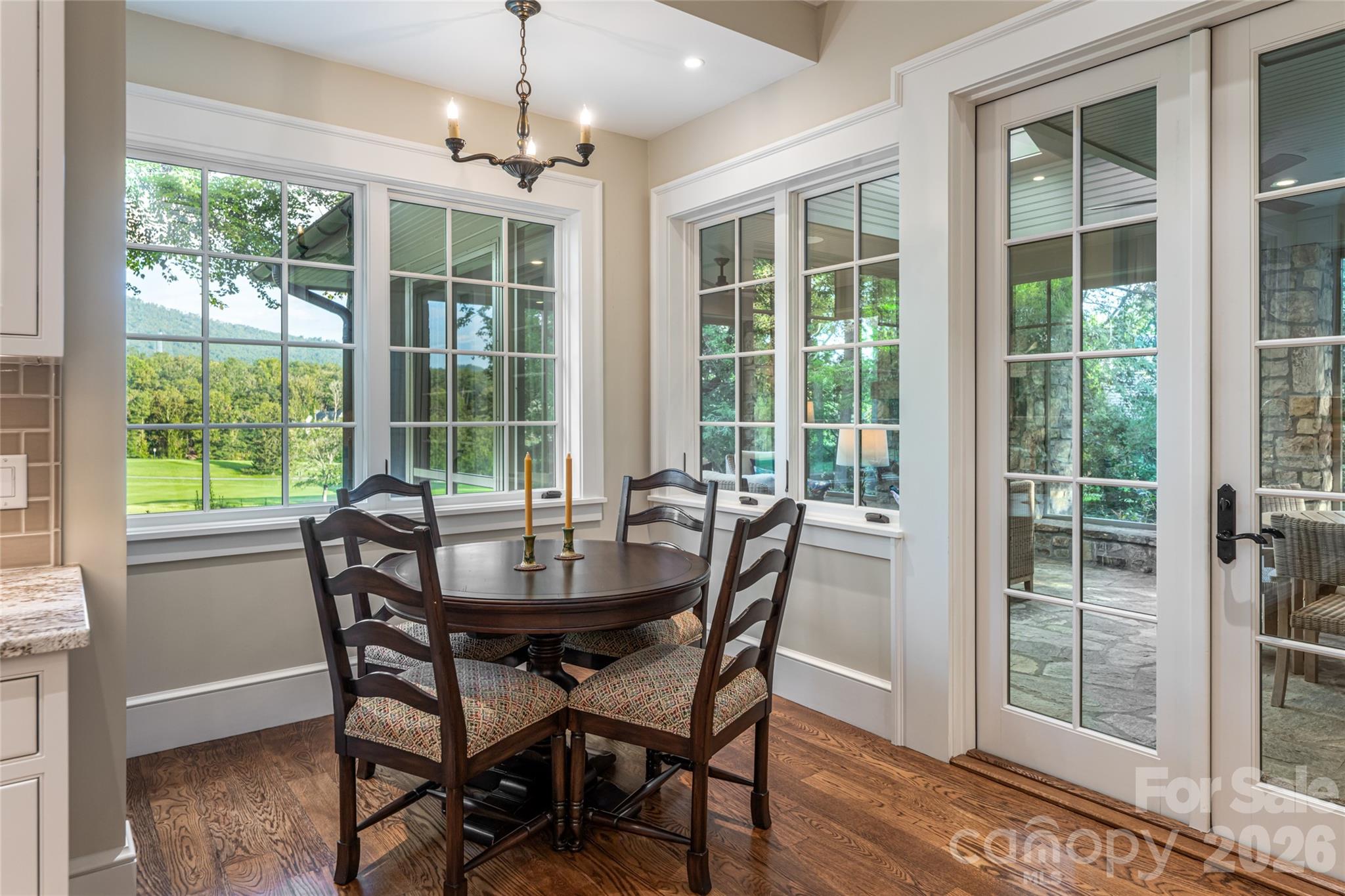 402 Vanderbilt Road