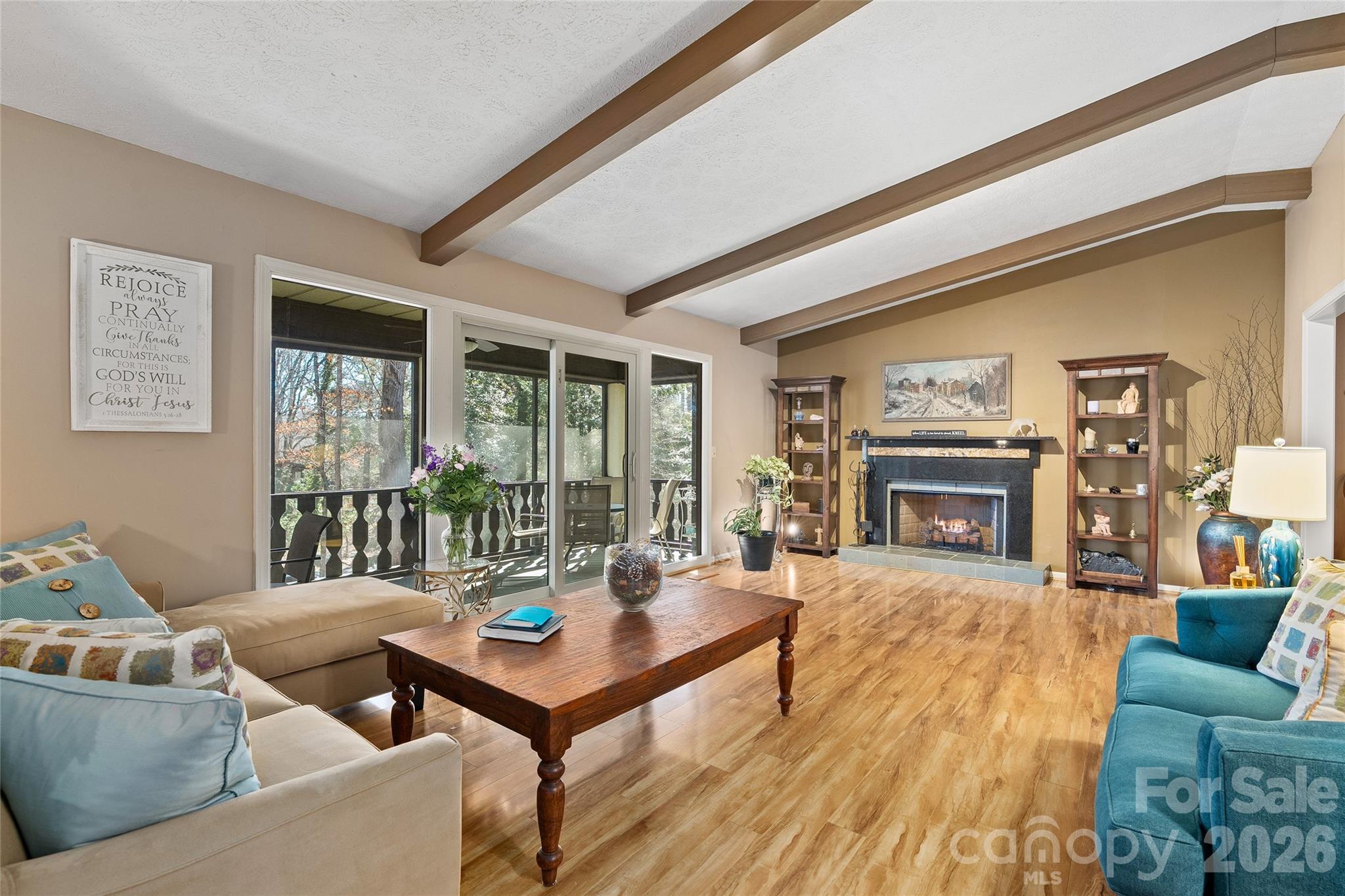 3017 Chestnut Tree Road