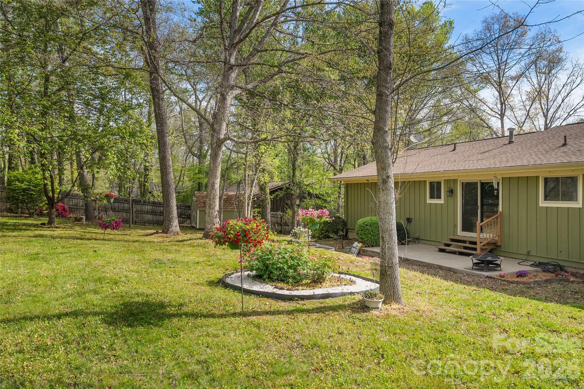 3017 Chestnut Tree Road