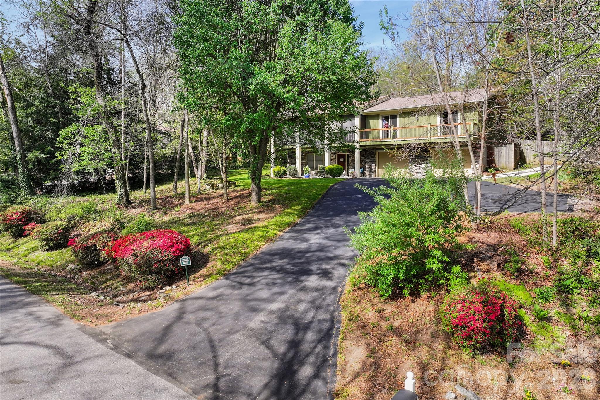 3017 Chestnut Tree Road