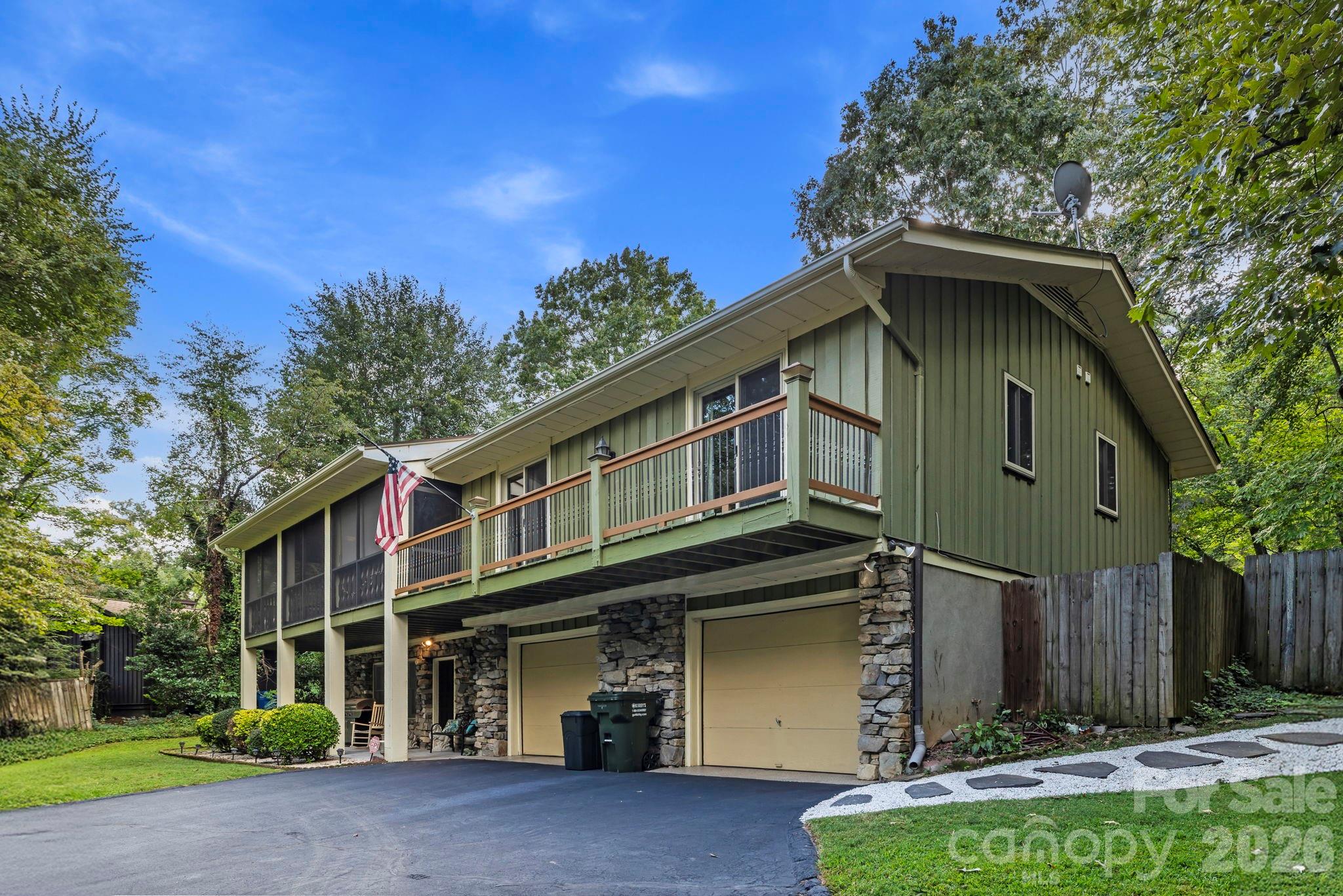 3017 Chestnut Tree Road