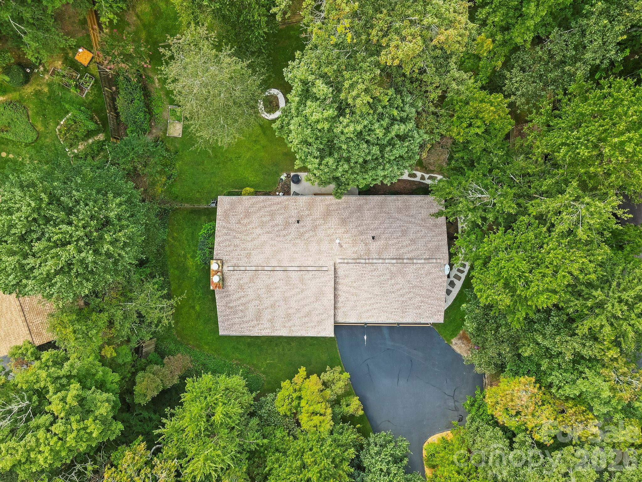 3017 Chestnut Tree Road