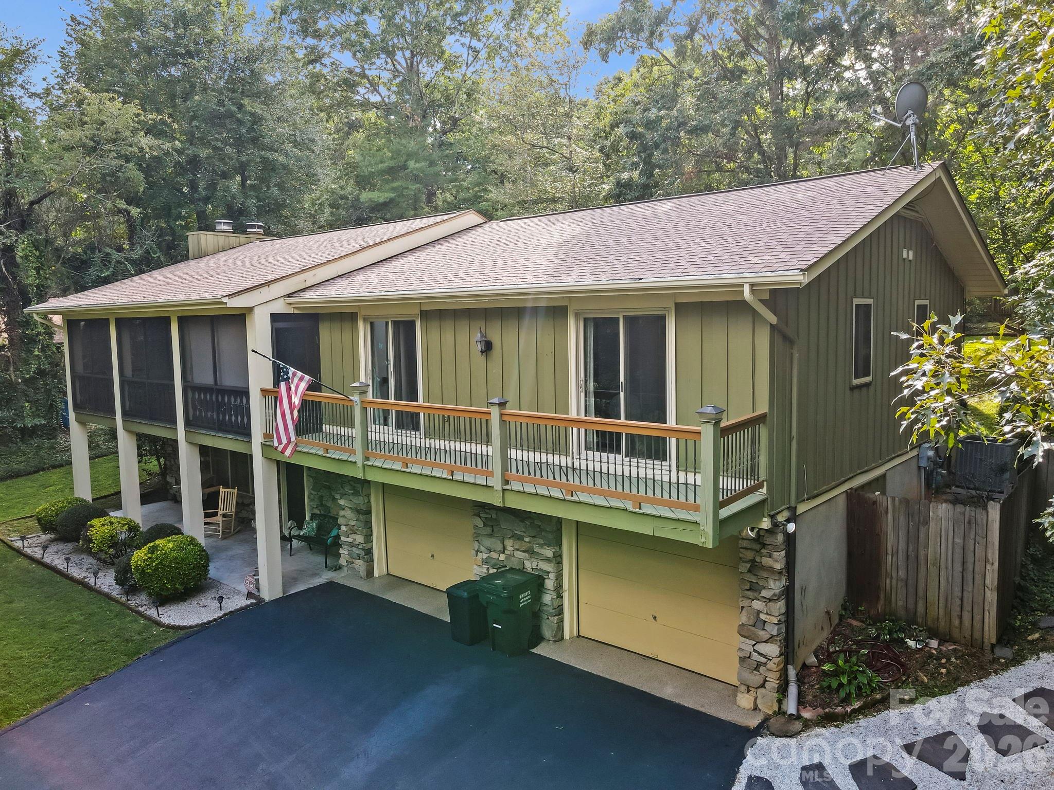 3017 Chestnut Tree Road