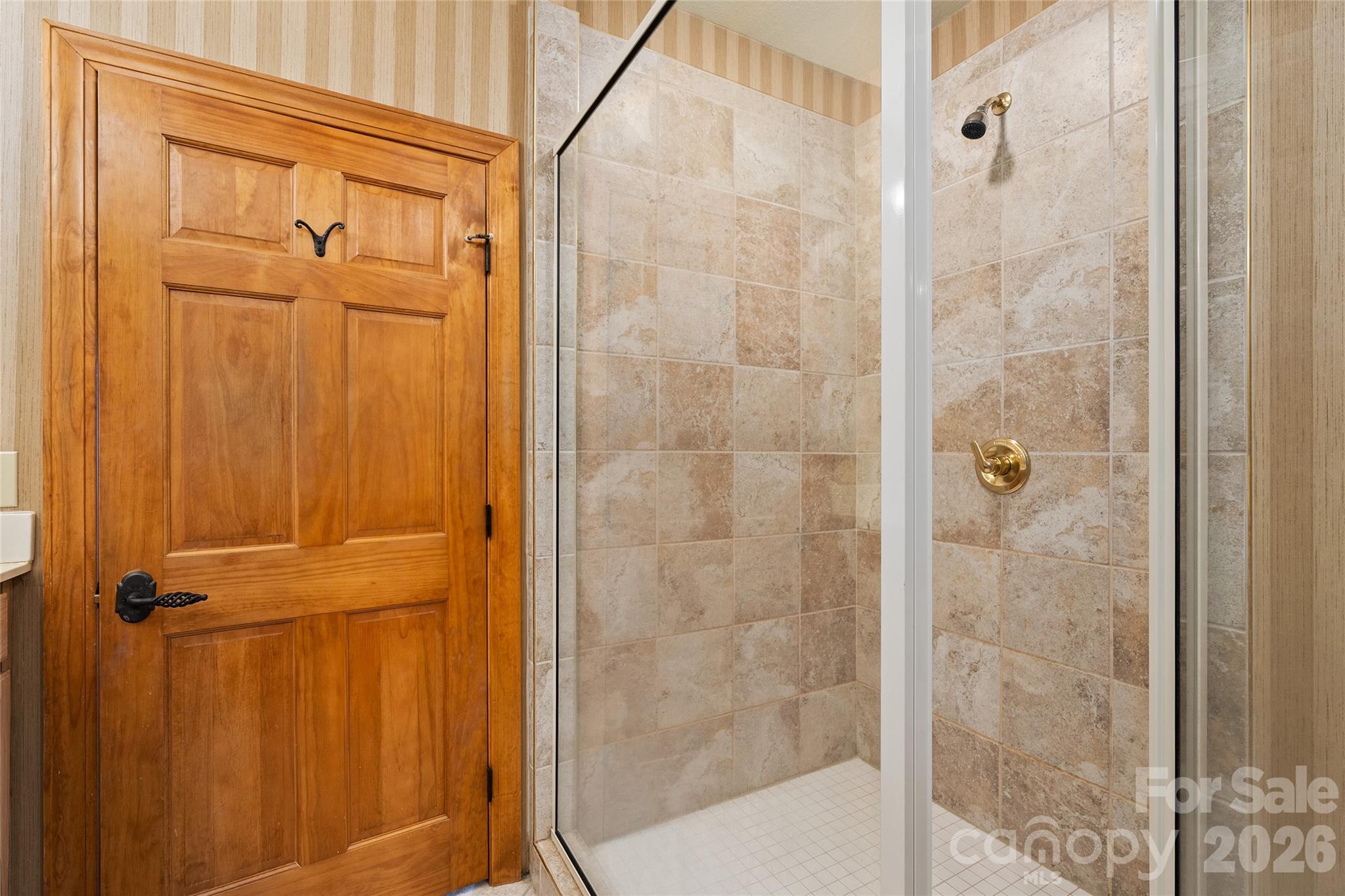 121 Stoney Falls Loop