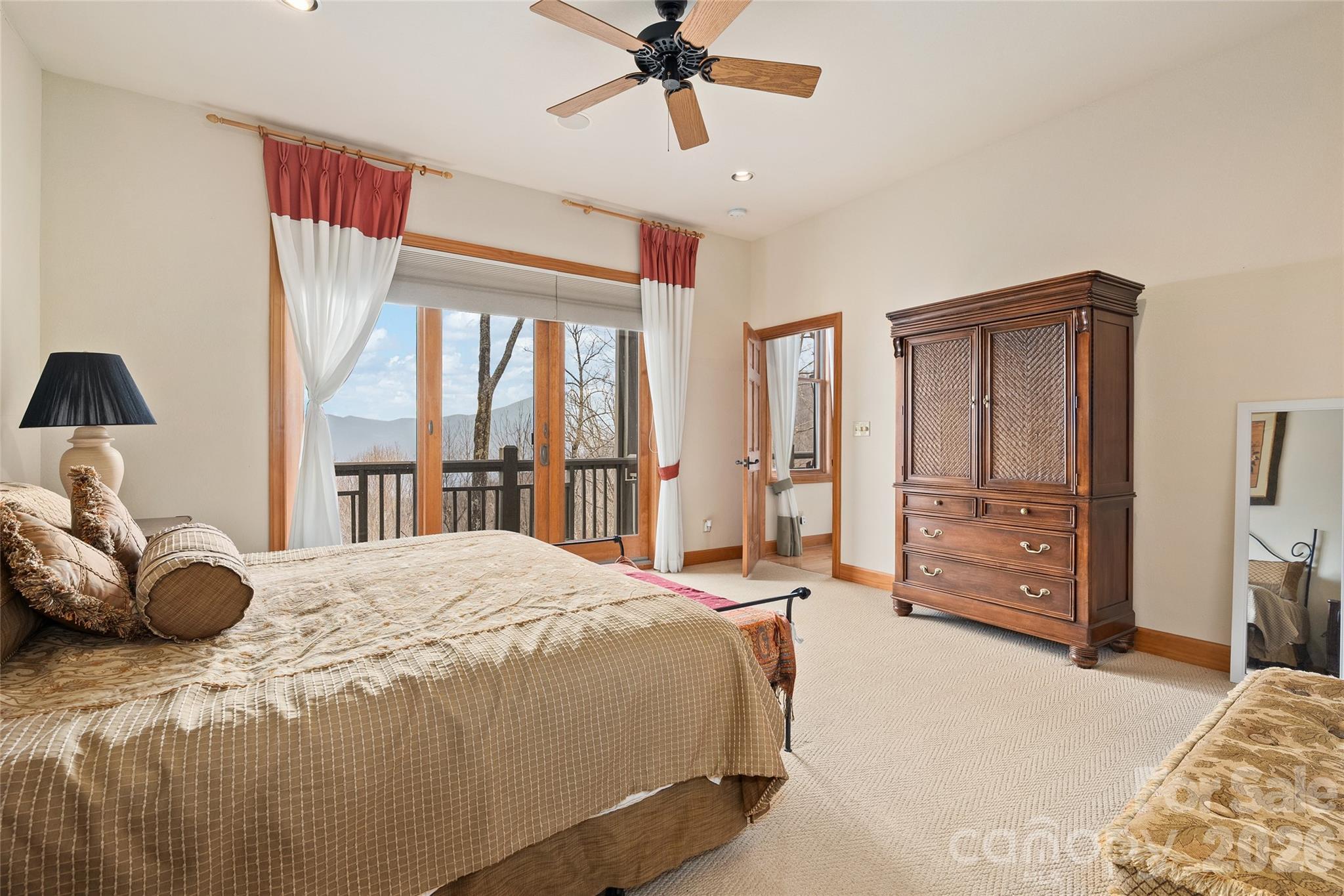 121 Stoney Falls Loop