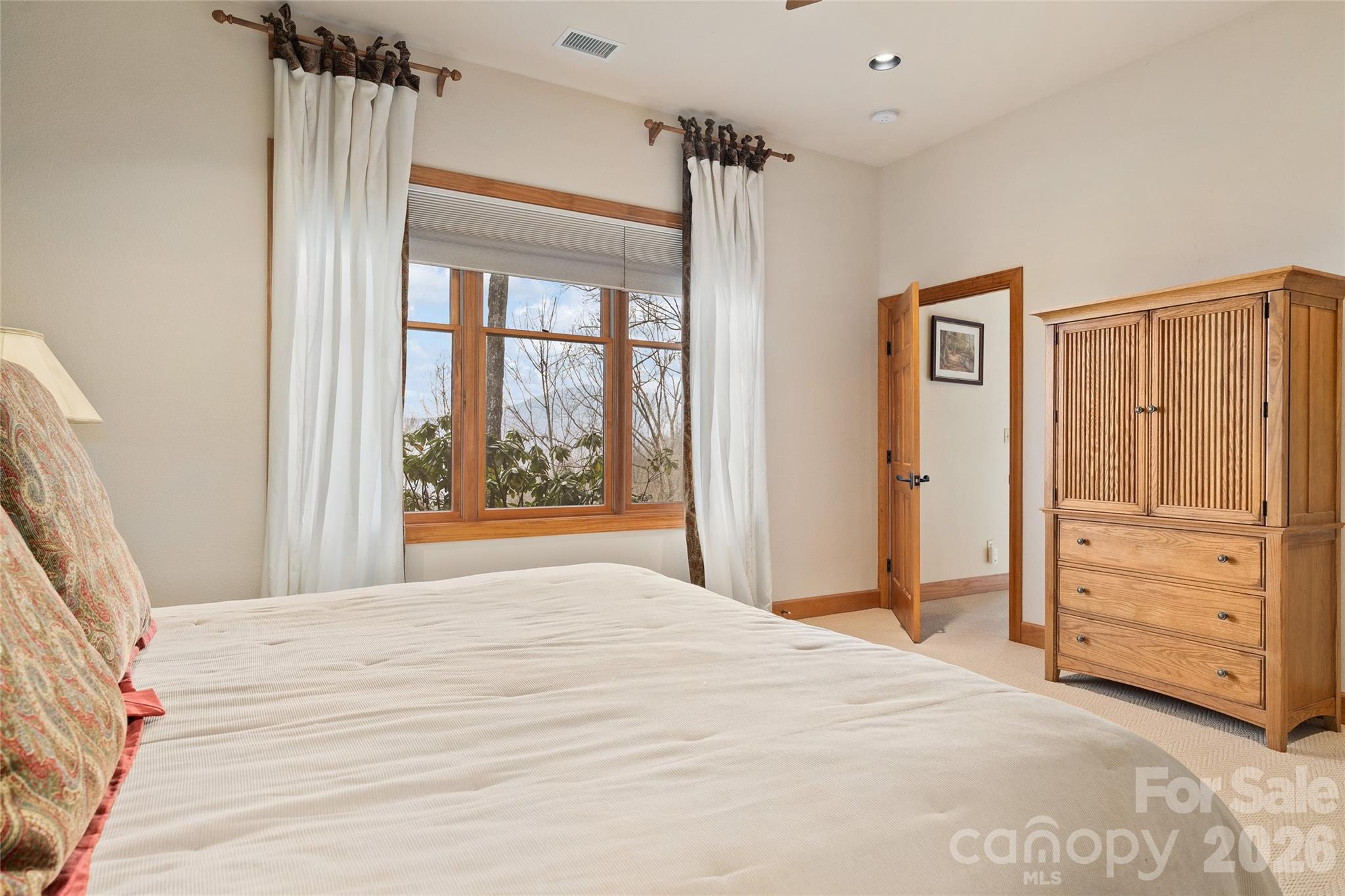 121 Stoney Falls Loop