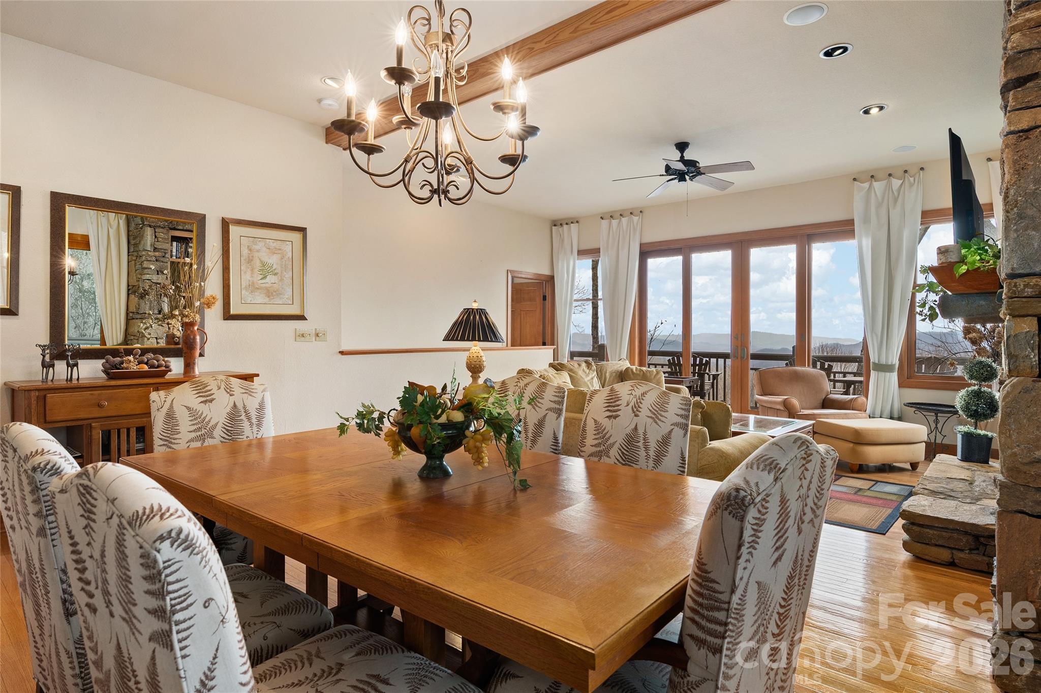 121 Stoney Falls Loop