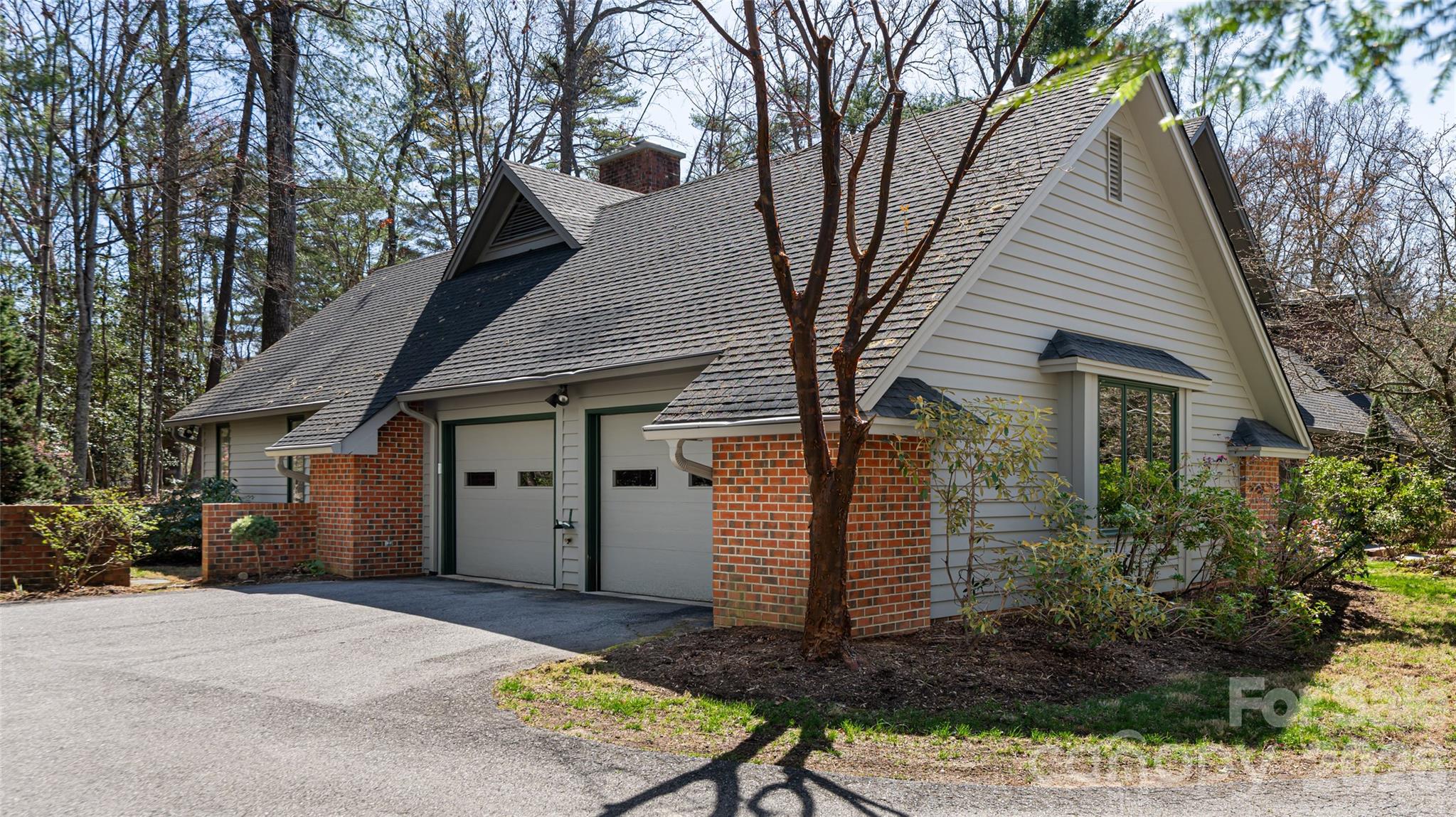 12 Stuyvesant Crescent