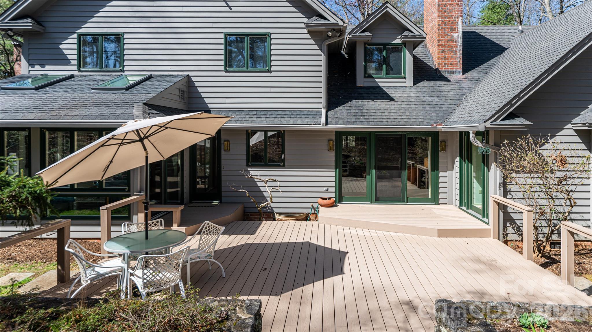 12 Stuyvesant Crescent