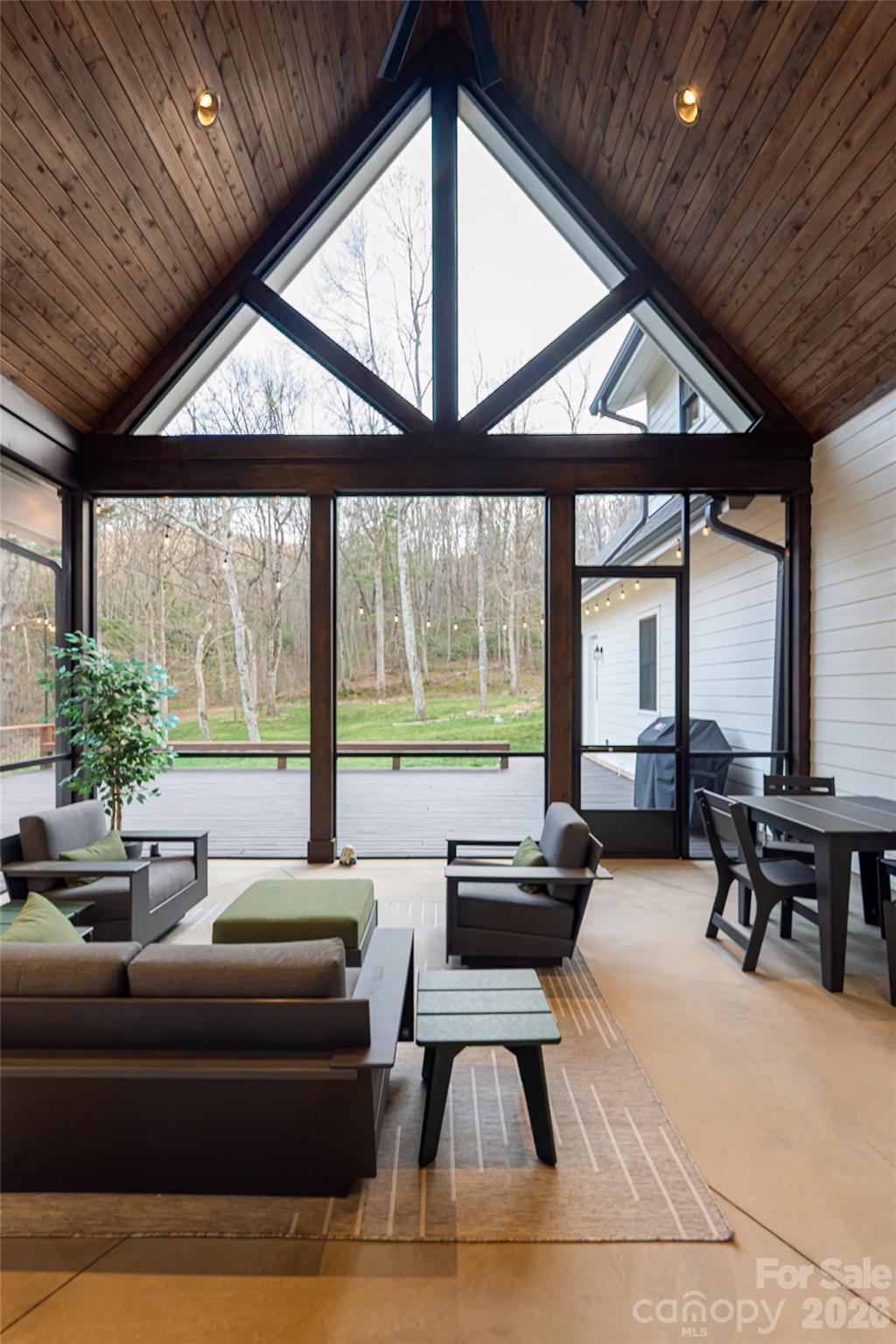 450 Barrington Drive