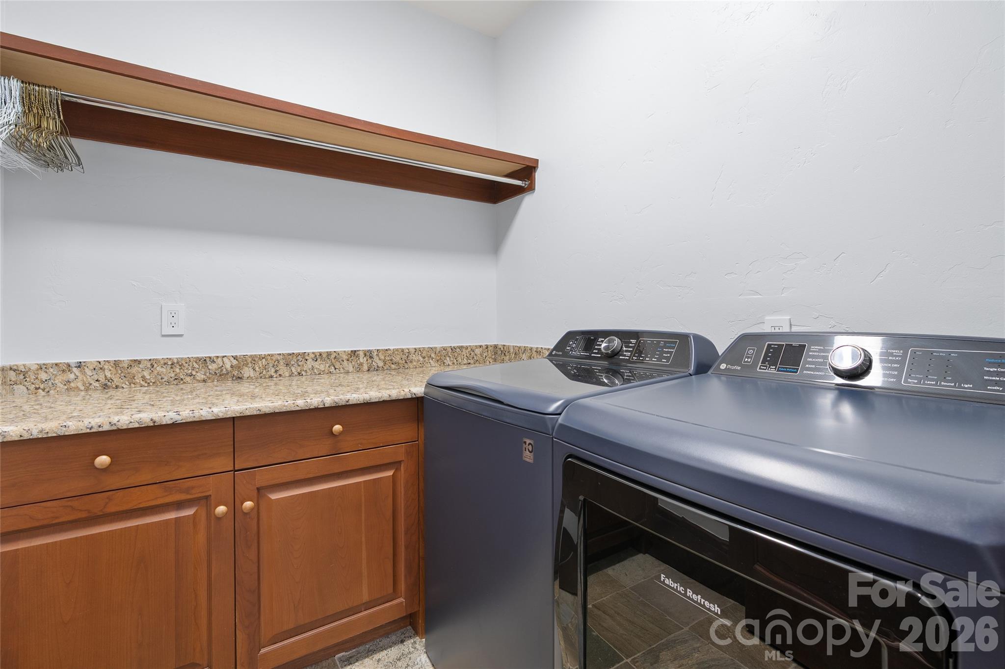 34 Foxbridge Way