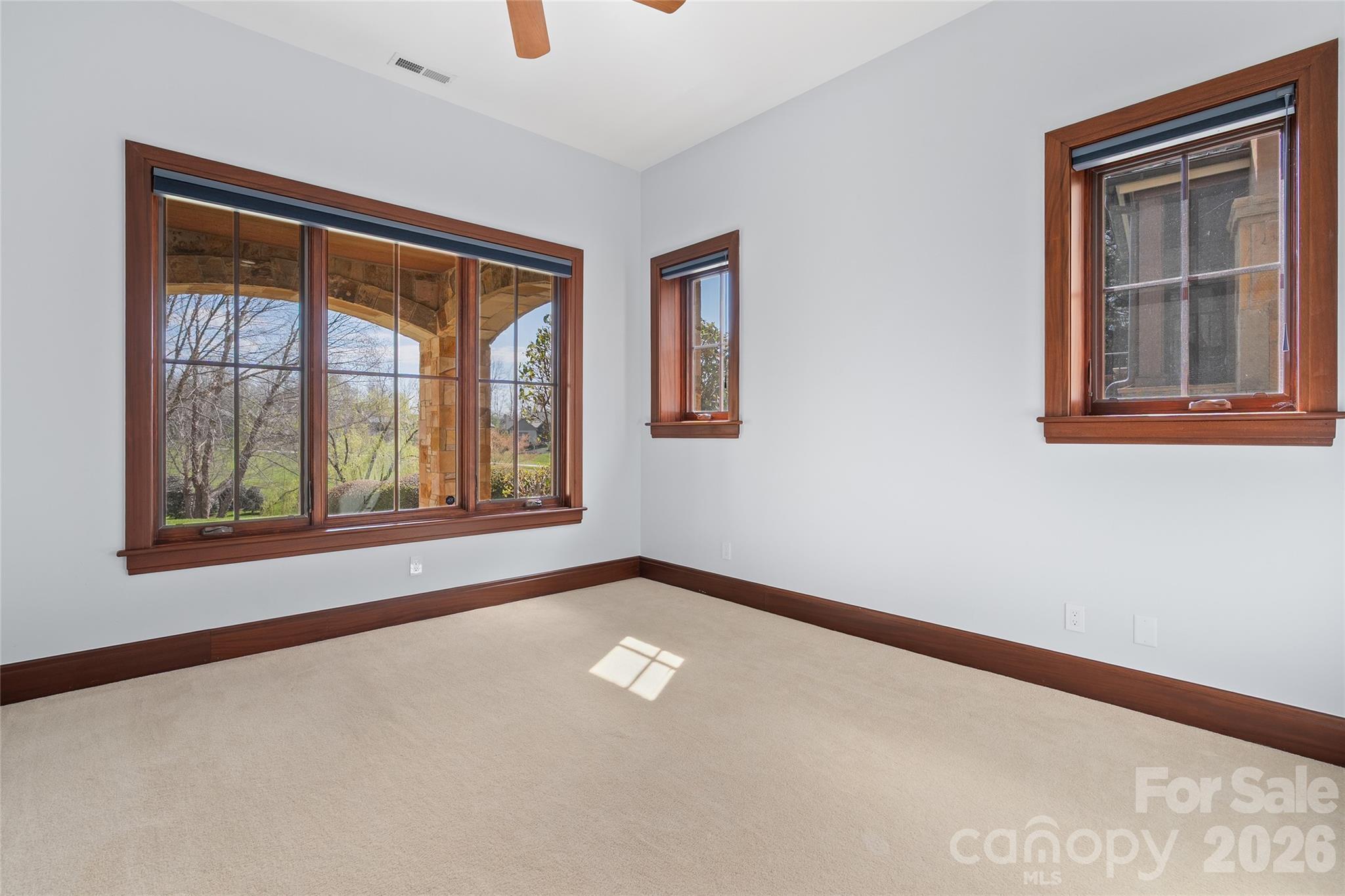 34 Foxbridge Way