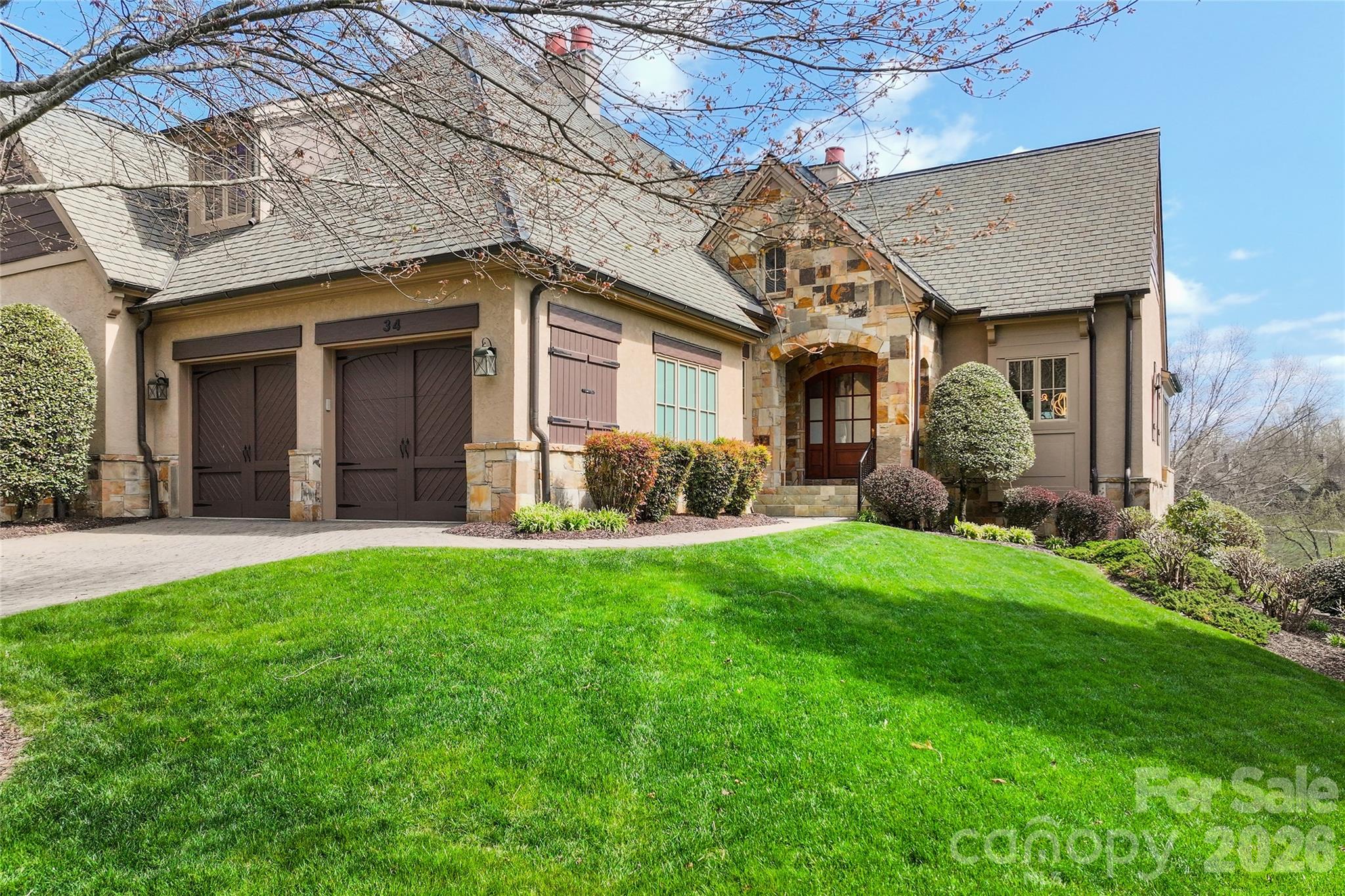 34 Foxbridge Way