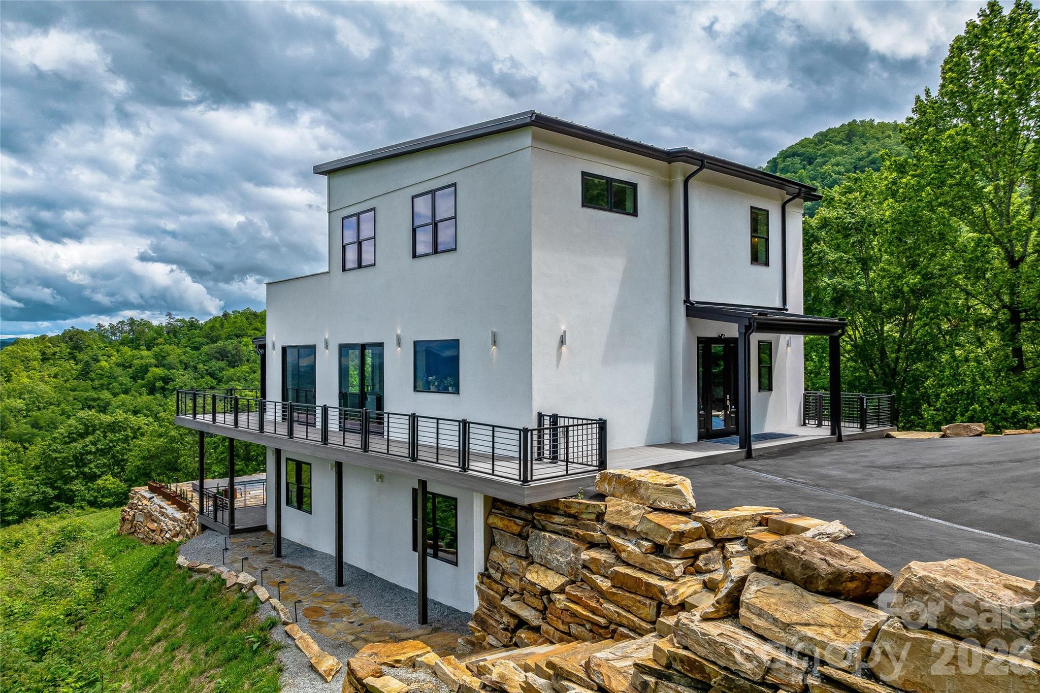 840 Fontana Trace Drive