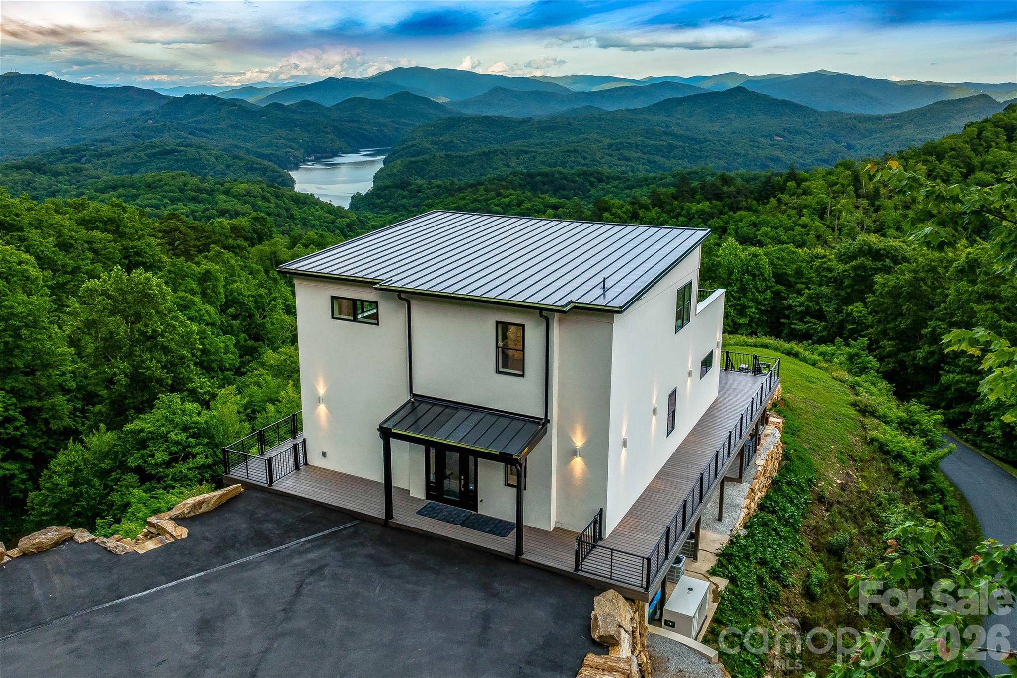 840 Fontana Trace Drive