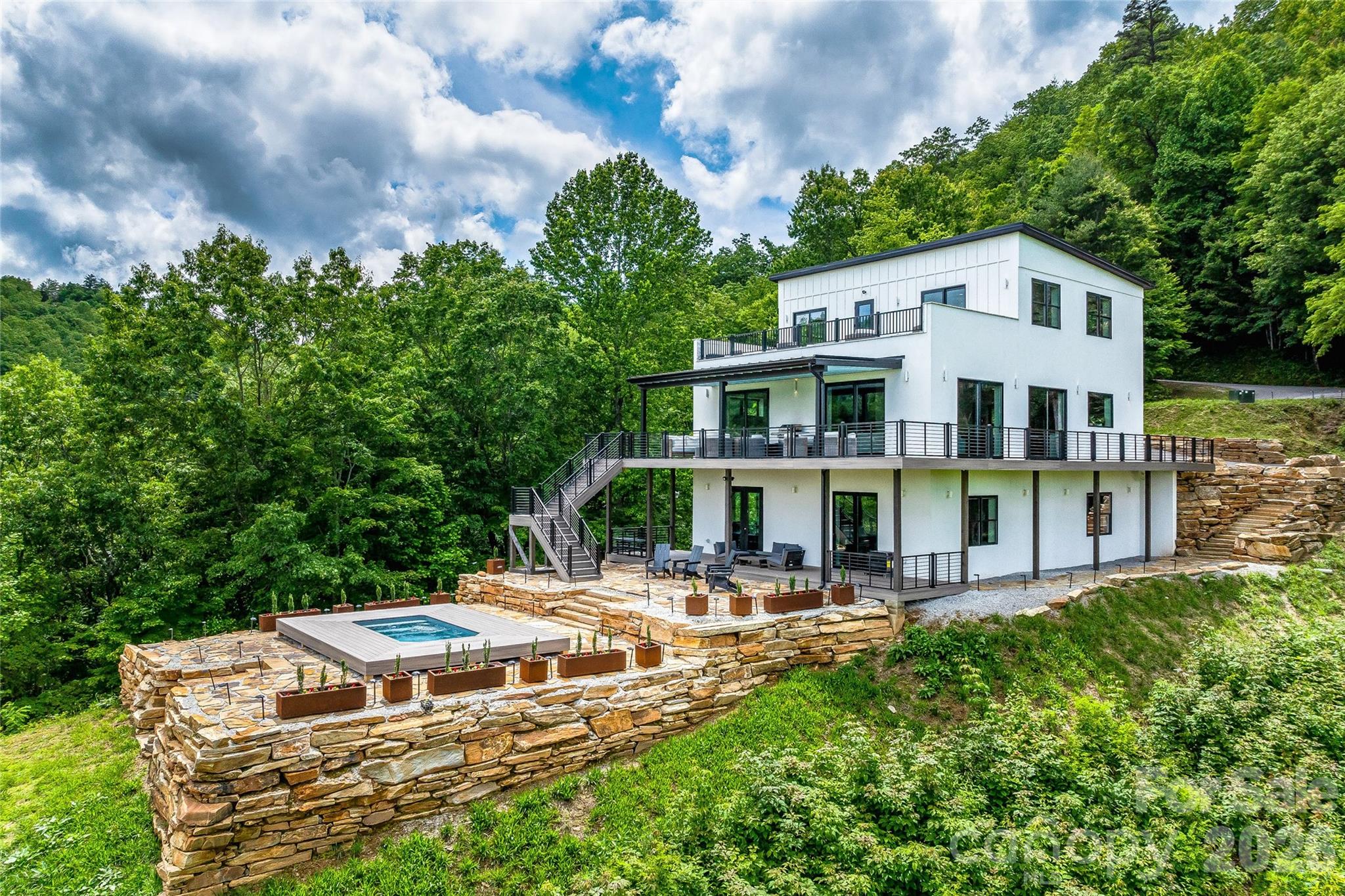 840 Fontana Trace Drive