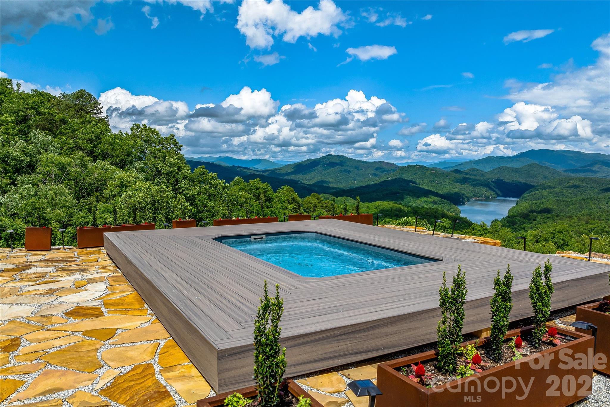 840 Fontana Trace Drive