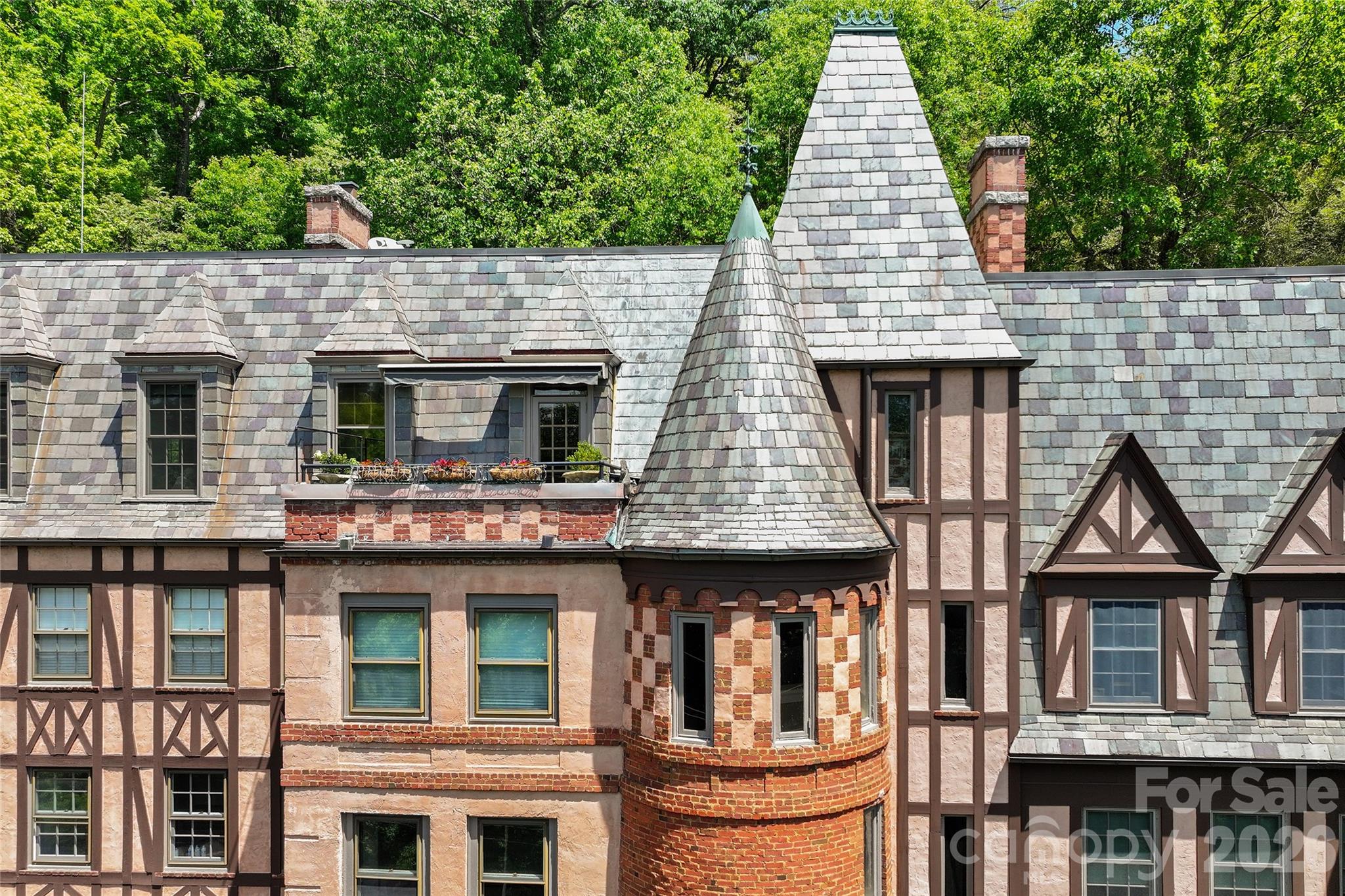 185 Macon Avenue Unit: B10