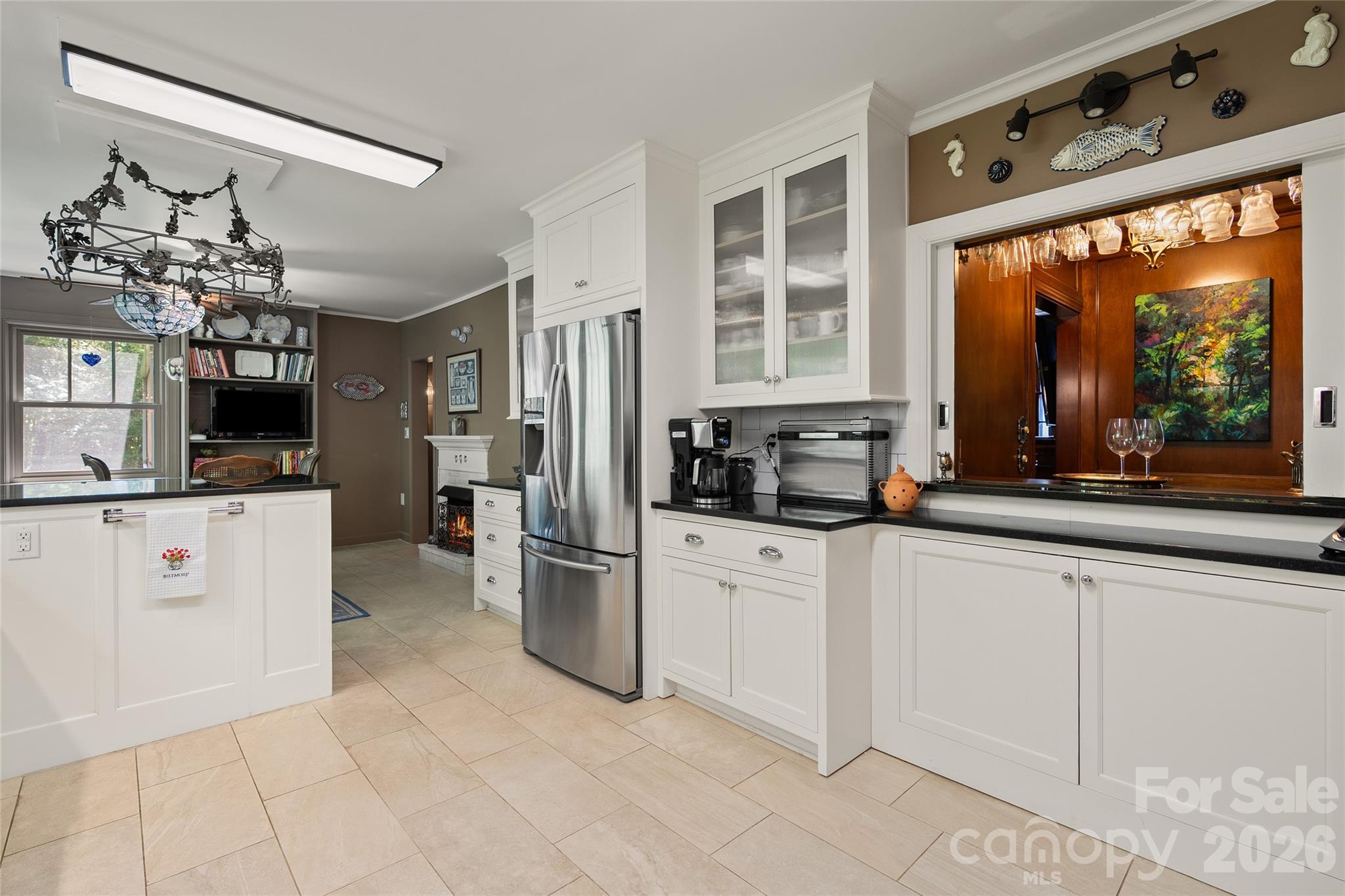 185 Macon Avenue Unit: B10