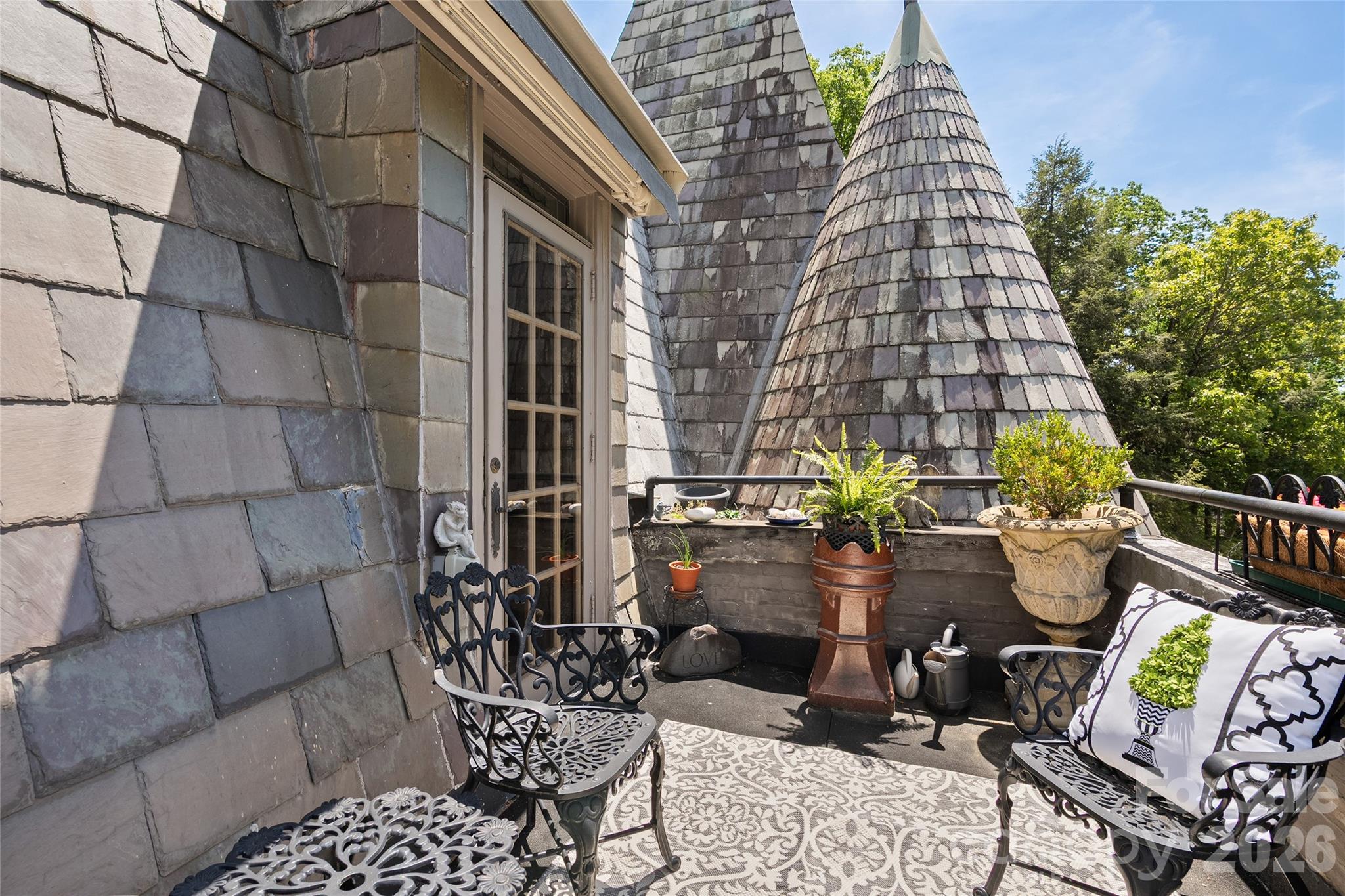 185 Macon Avenue Unit: B10