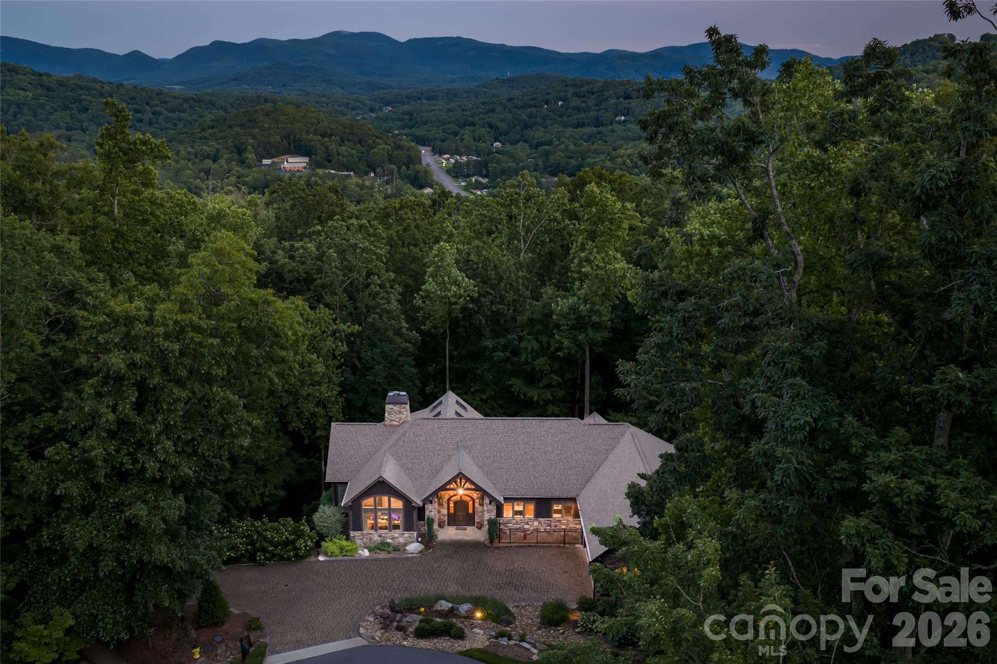 2 Cherokee Orchard Court
