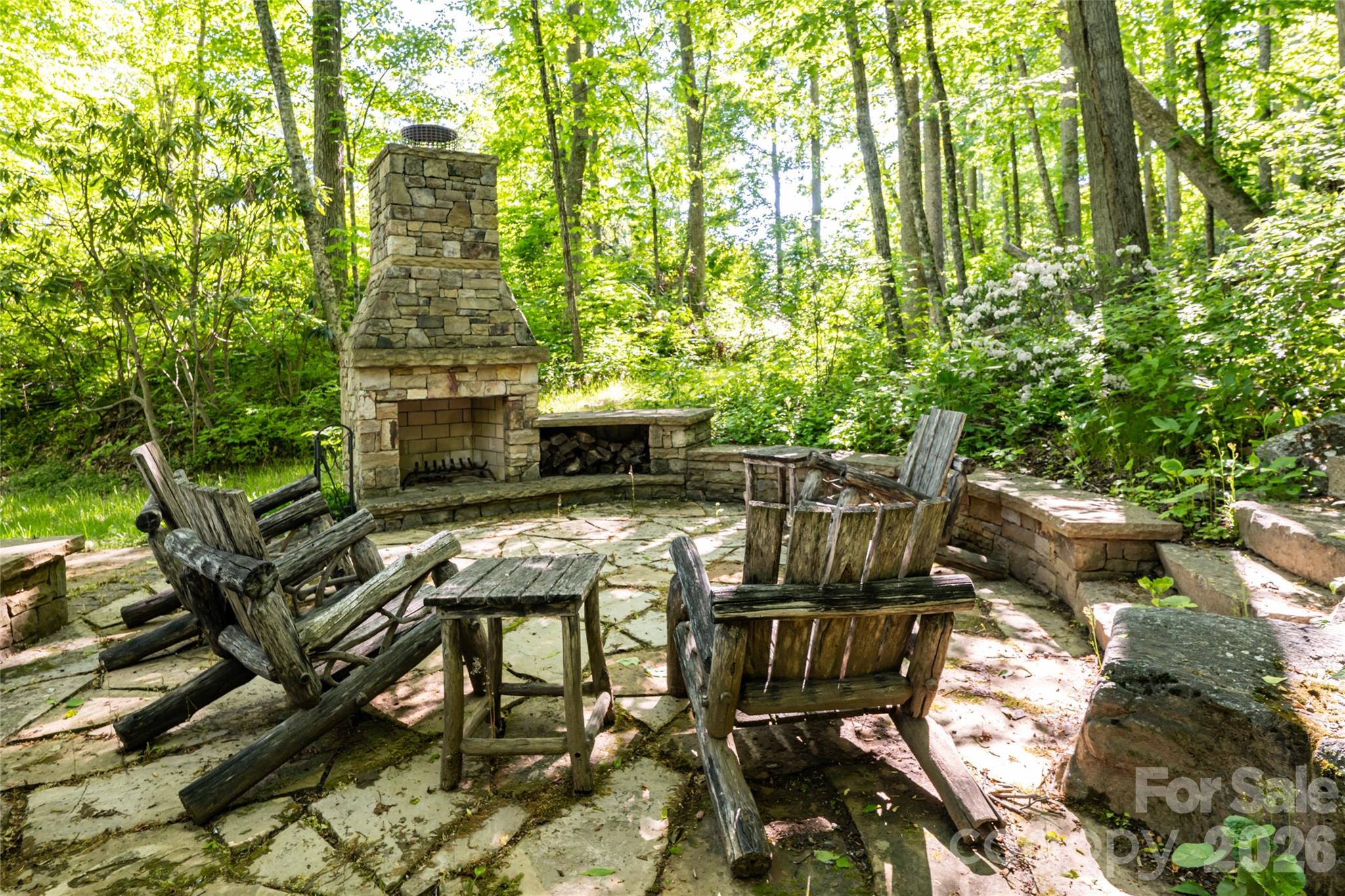 2 Cherokee Orchard Court