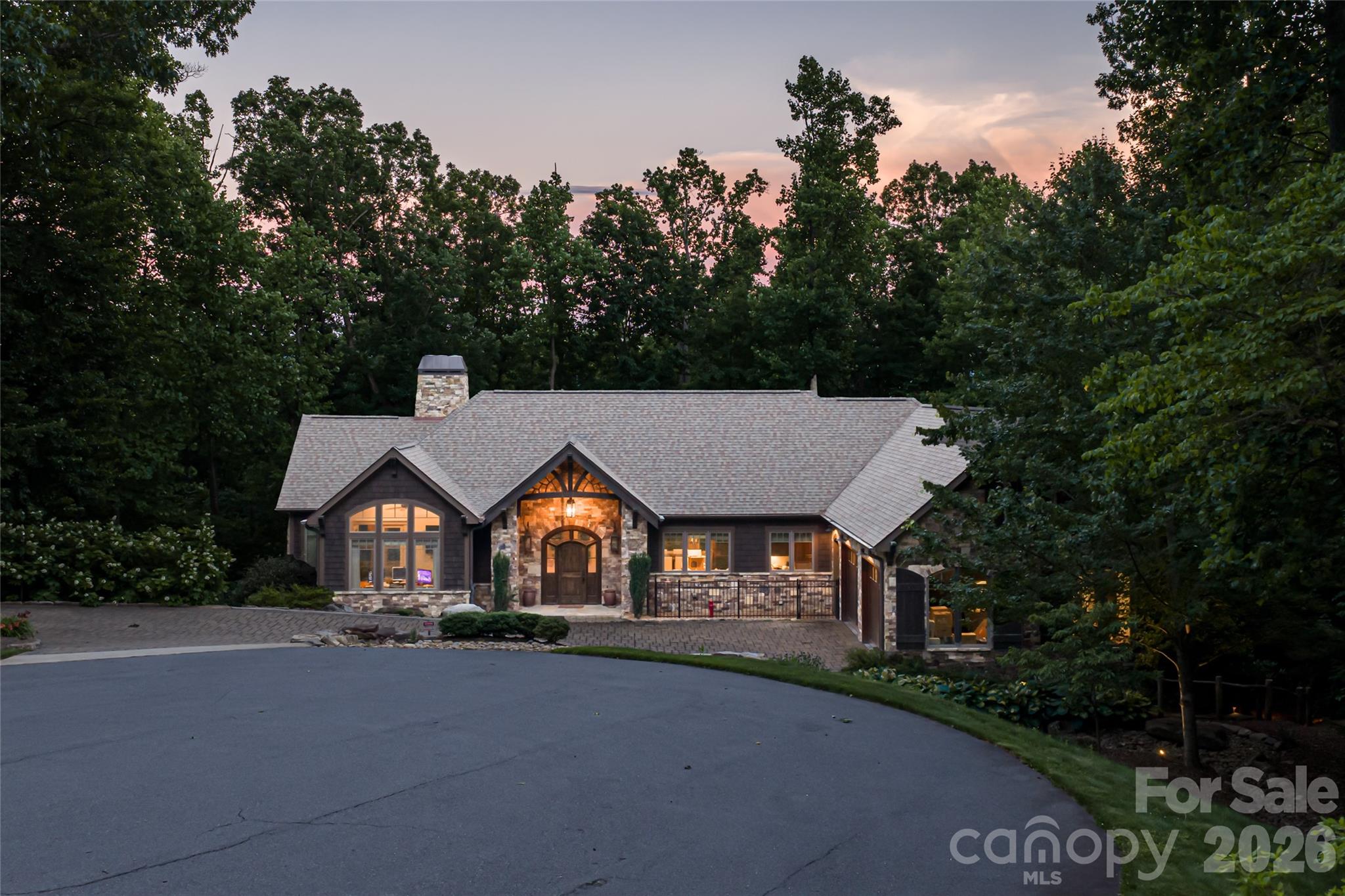 2 Cherokee Orchard Court