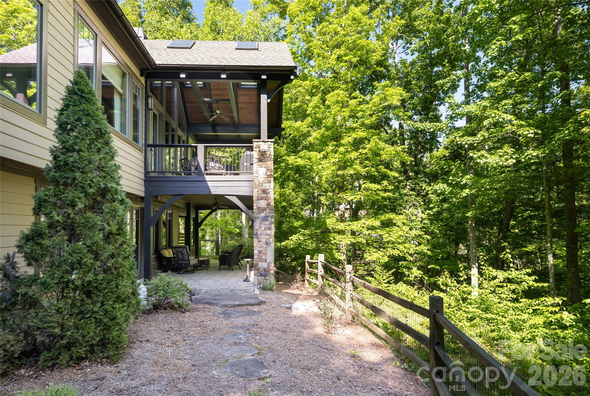 2 Cherokee Orchard Court