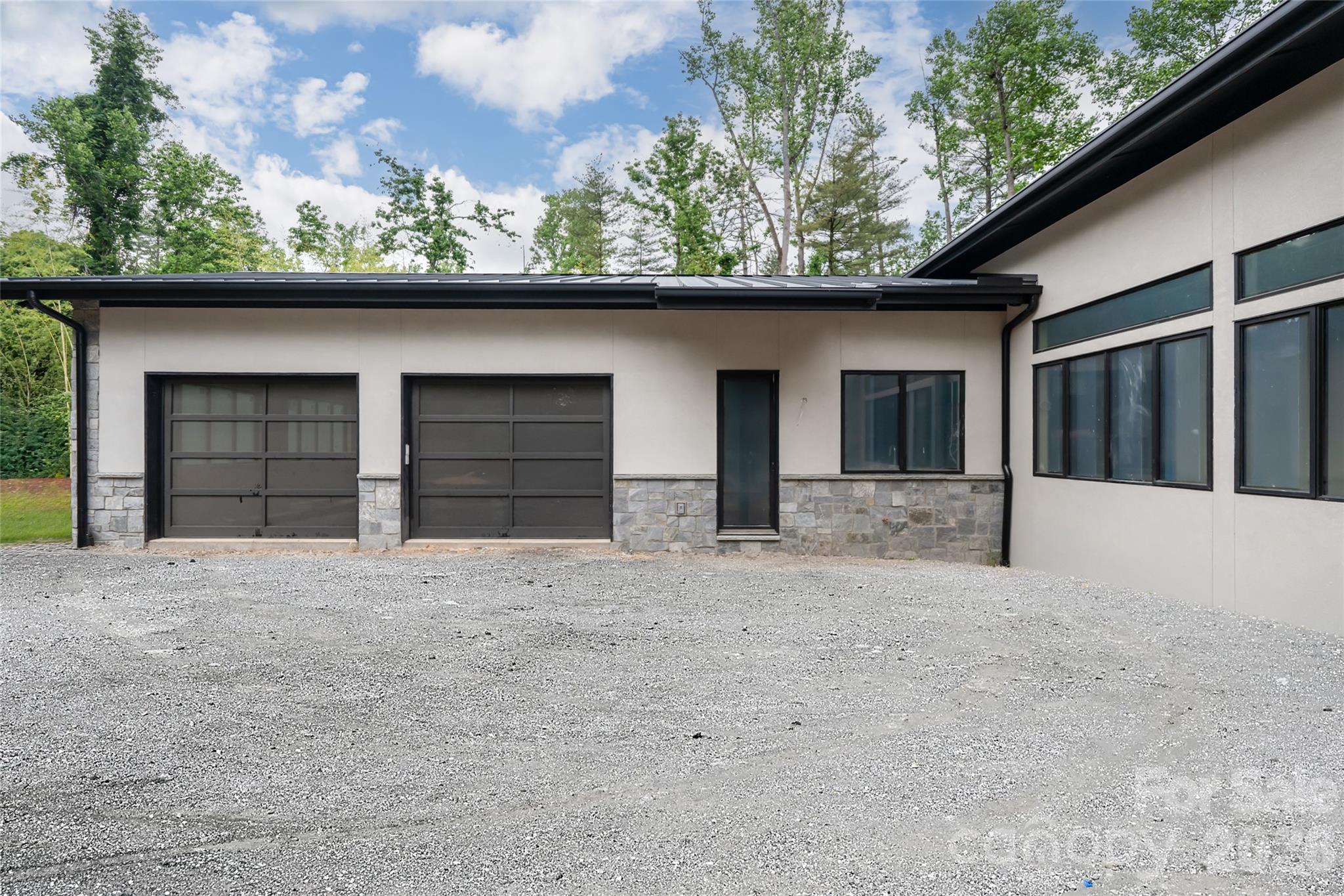 33 Busbee Road
