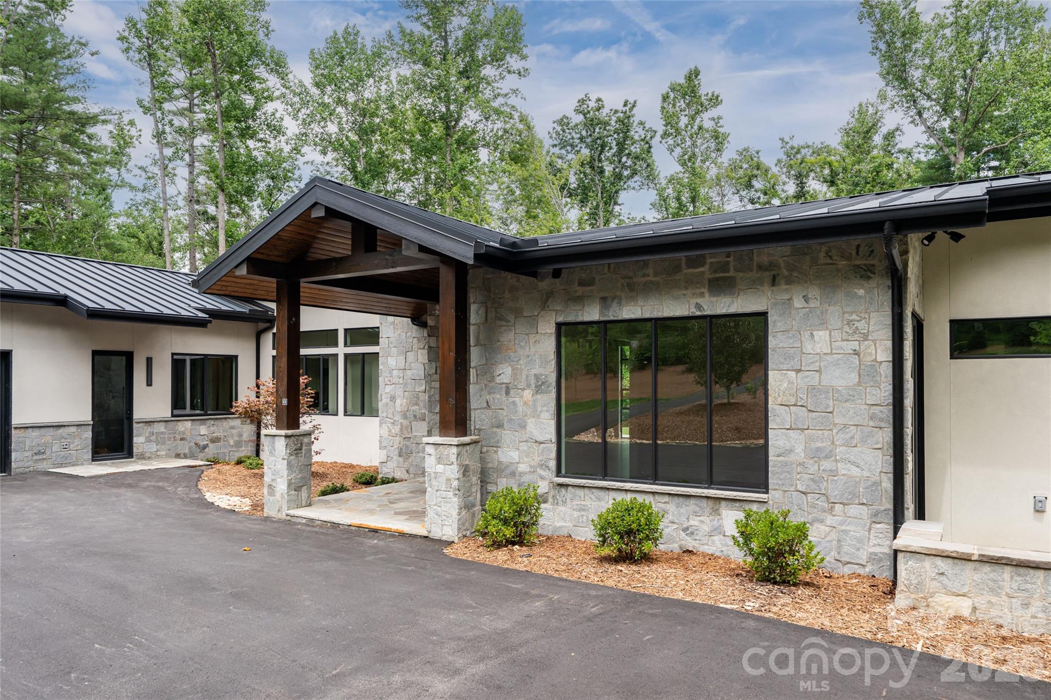 33 Busbee Road