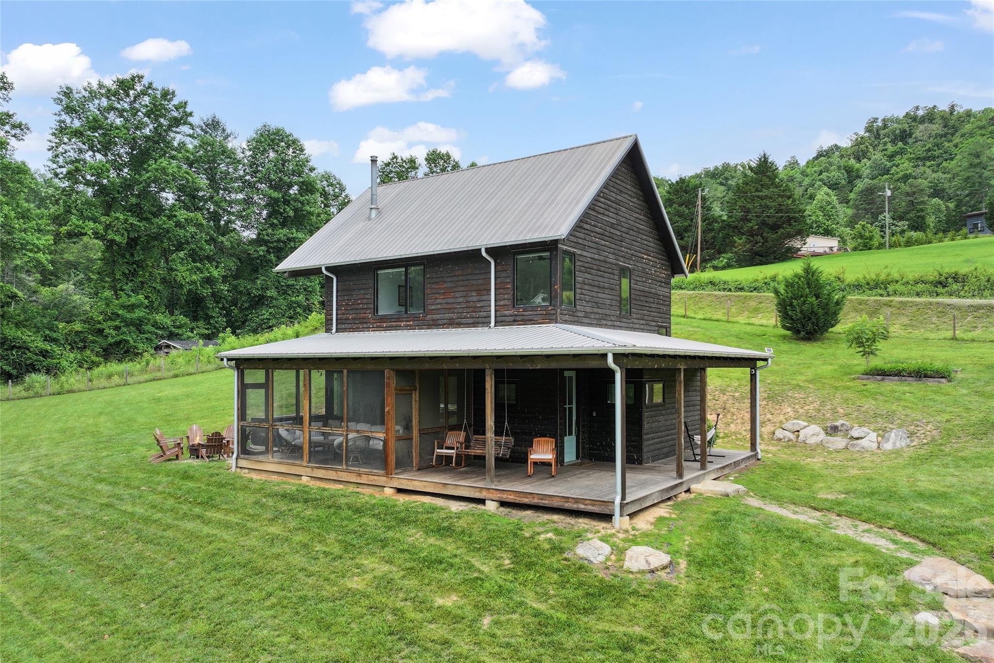 105 Loganberry Trail Unit: 1